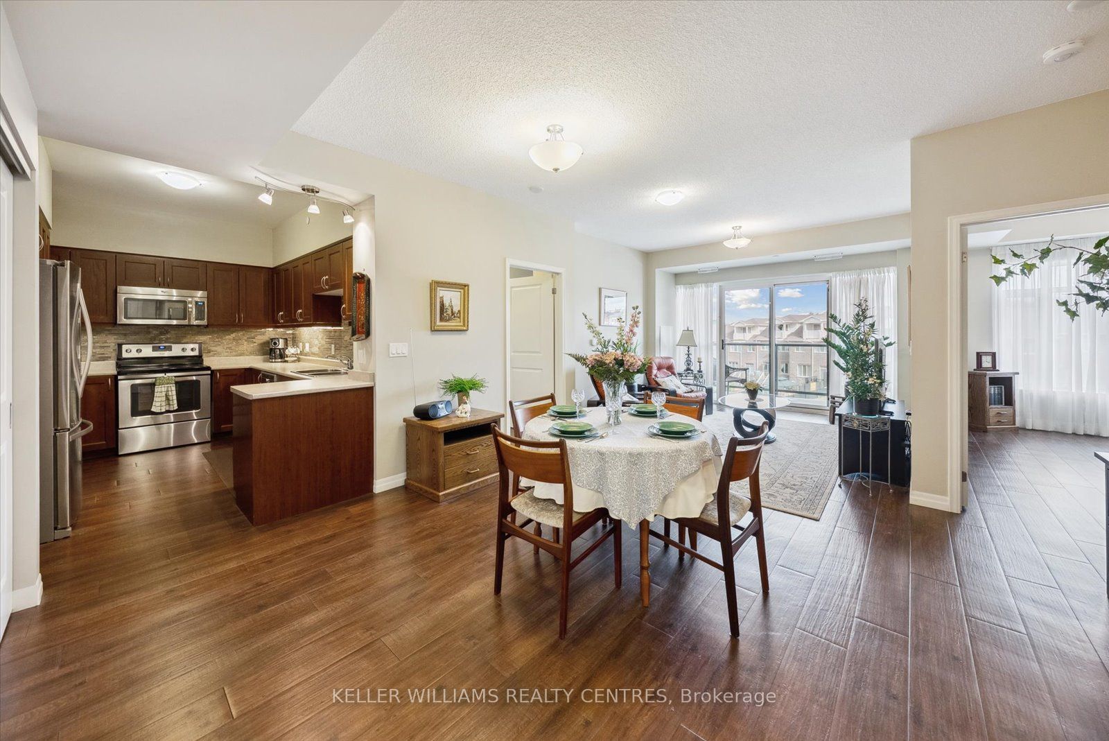 400 William Graham Dr 0 Property Photo 4