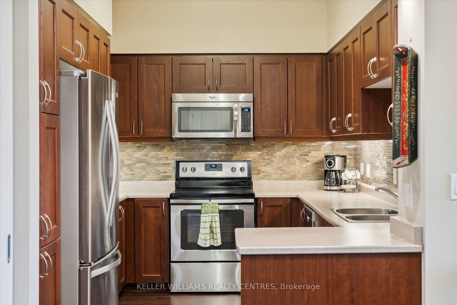 400 William Graham Dr 0 Property Photo 17