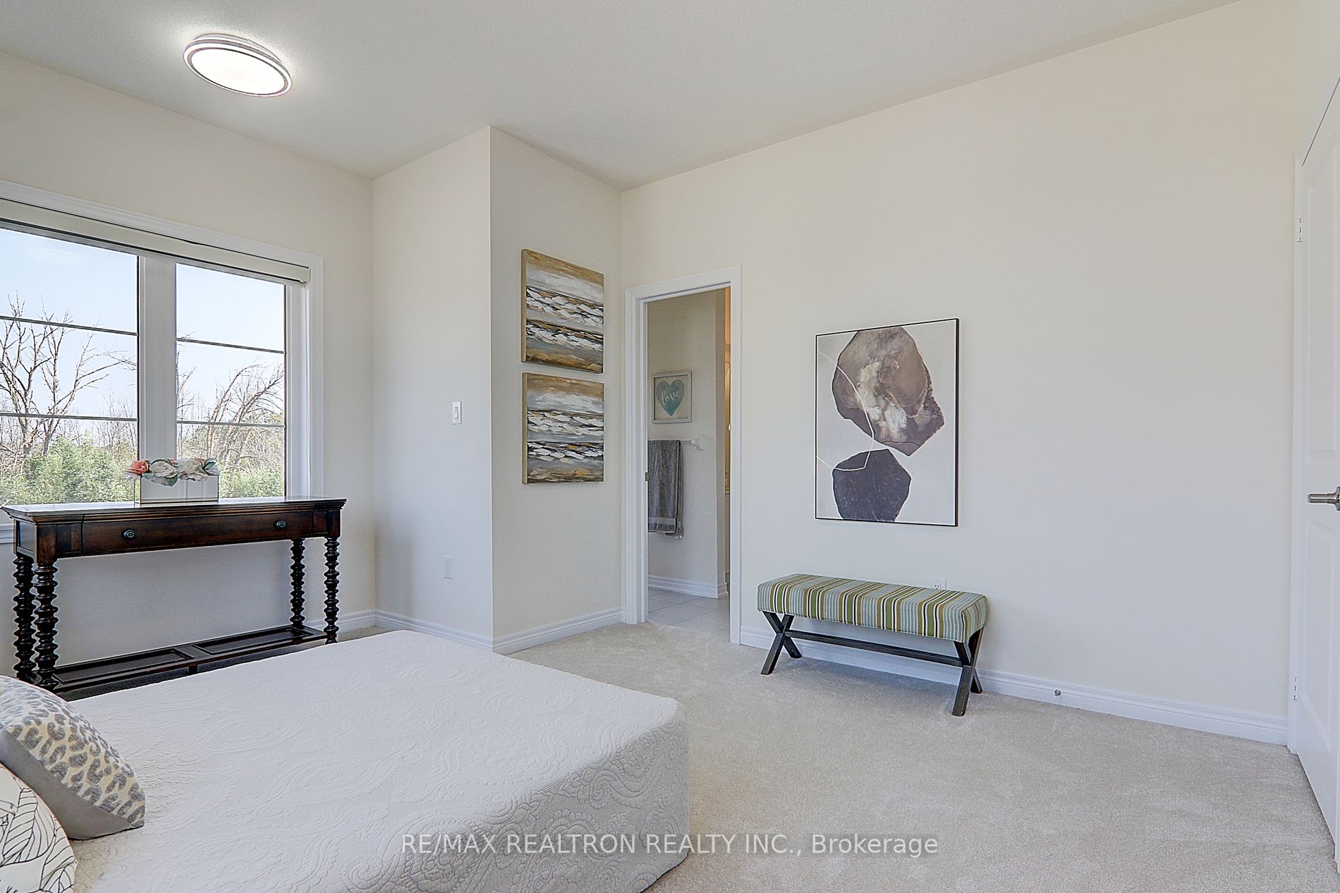 175 Bawden Dr Property Photo 25