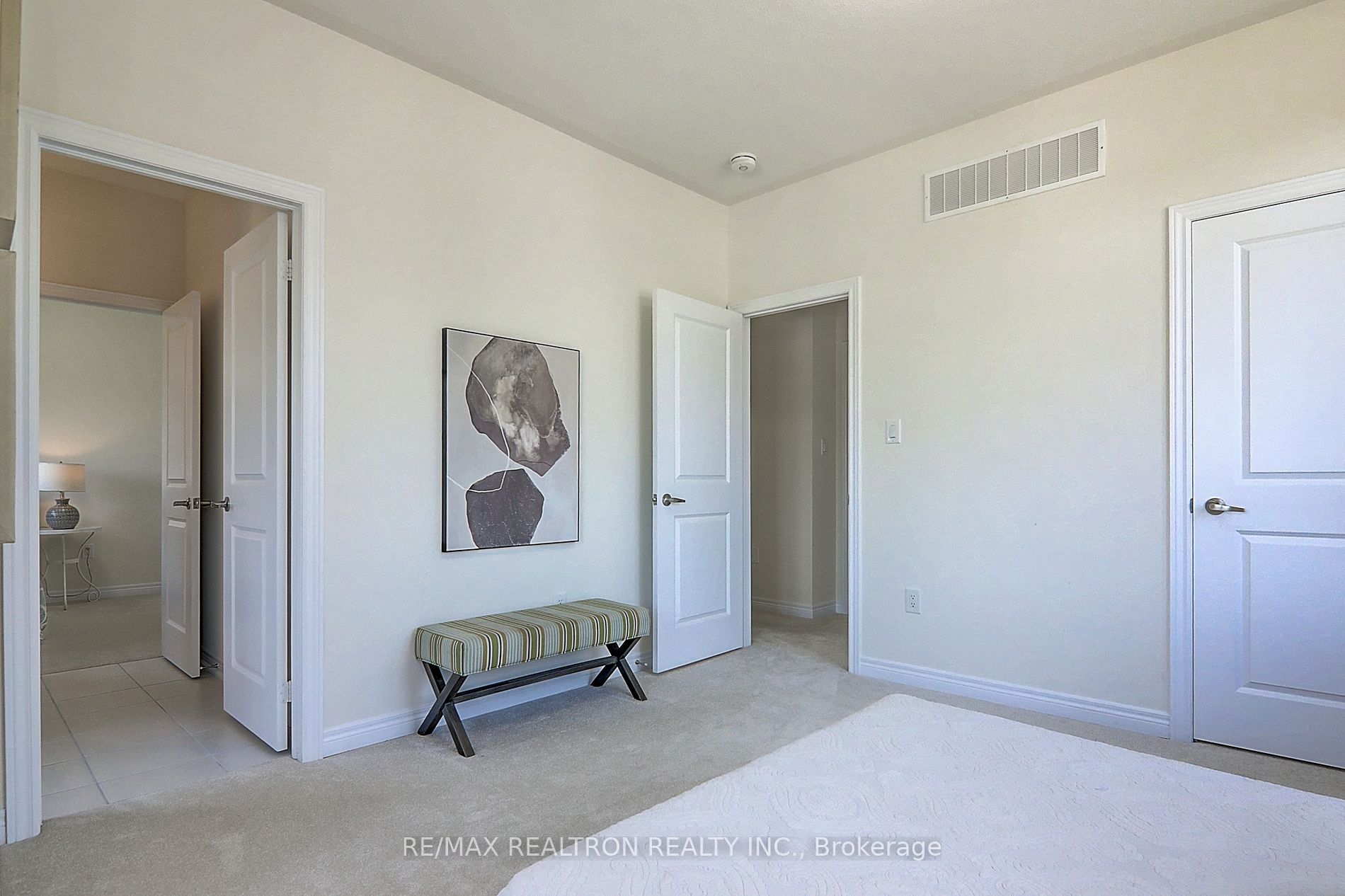 175 Bawden Dr Property Photo 26