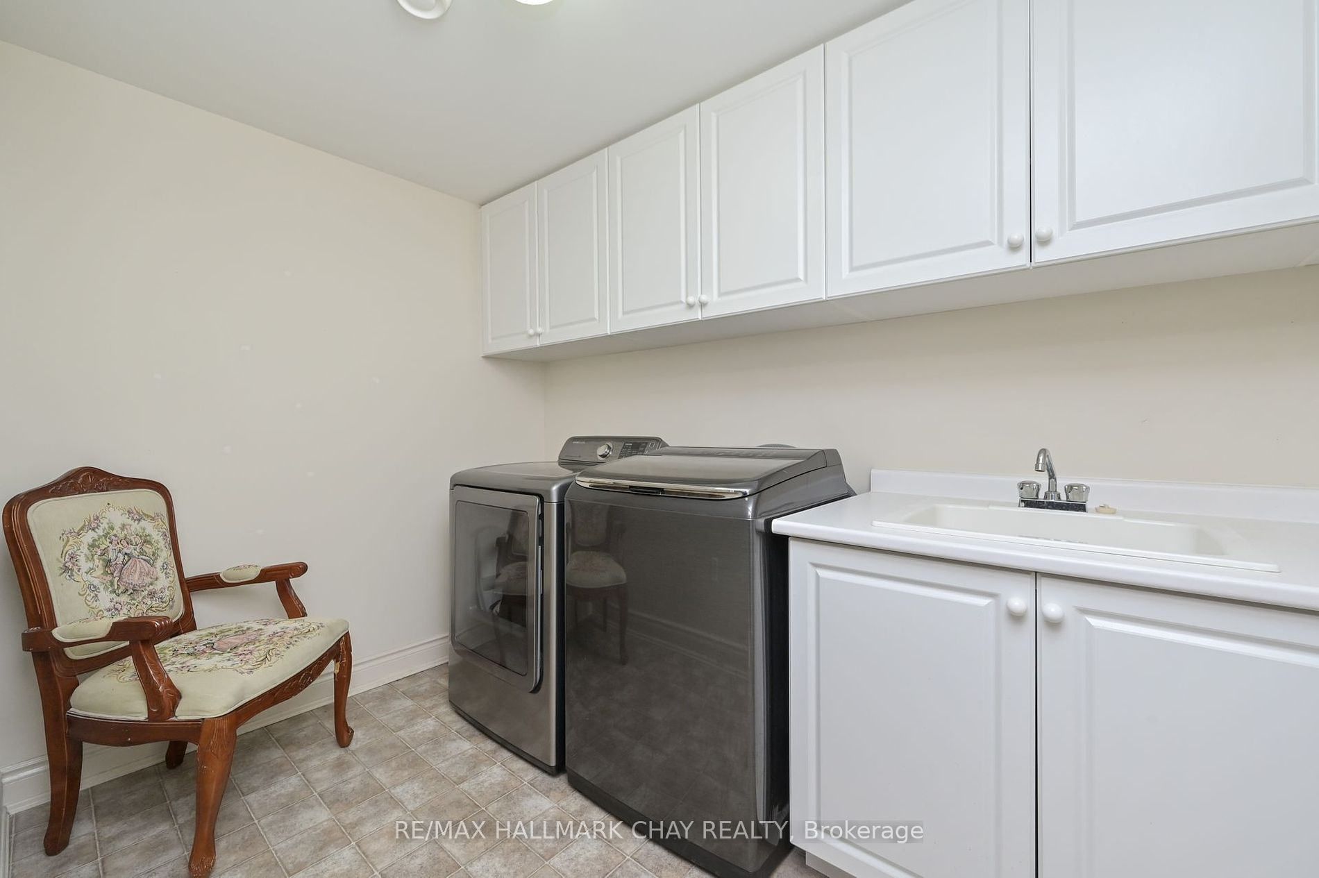21 Upper Highland 19 Property Photo 18