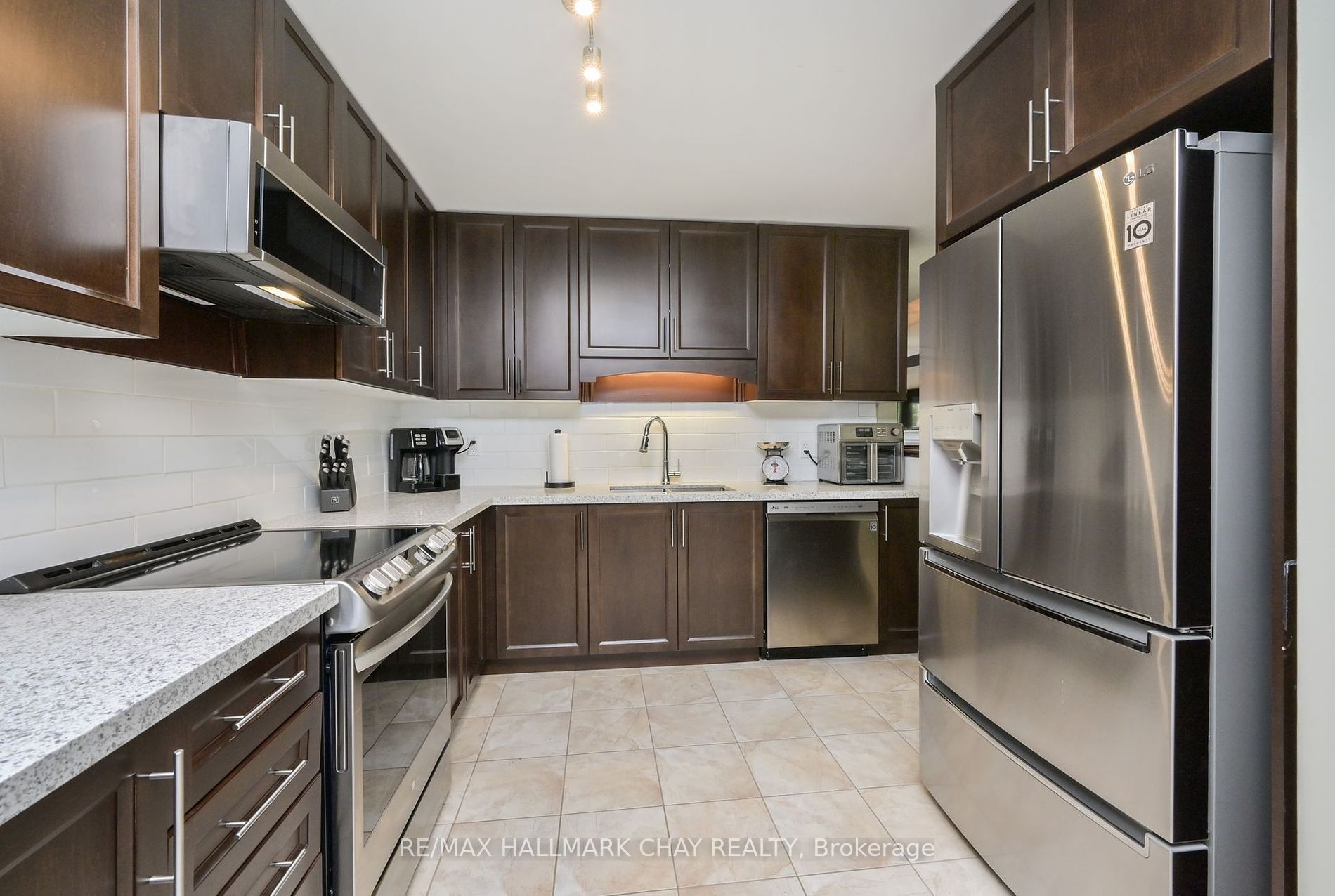 21 Upper Highland 19 Property Photo 25