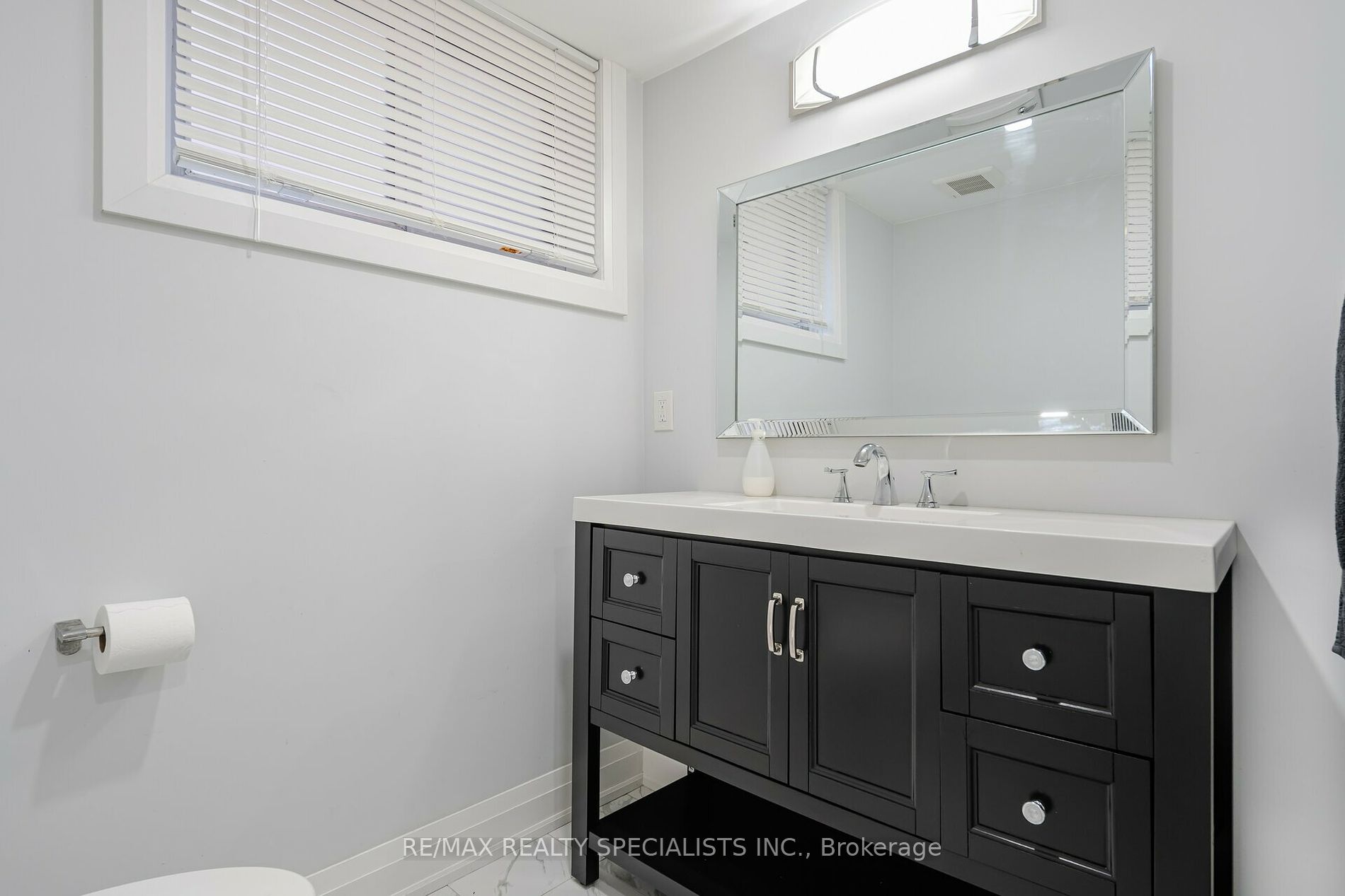 111 Forest Dr Property Photo 27