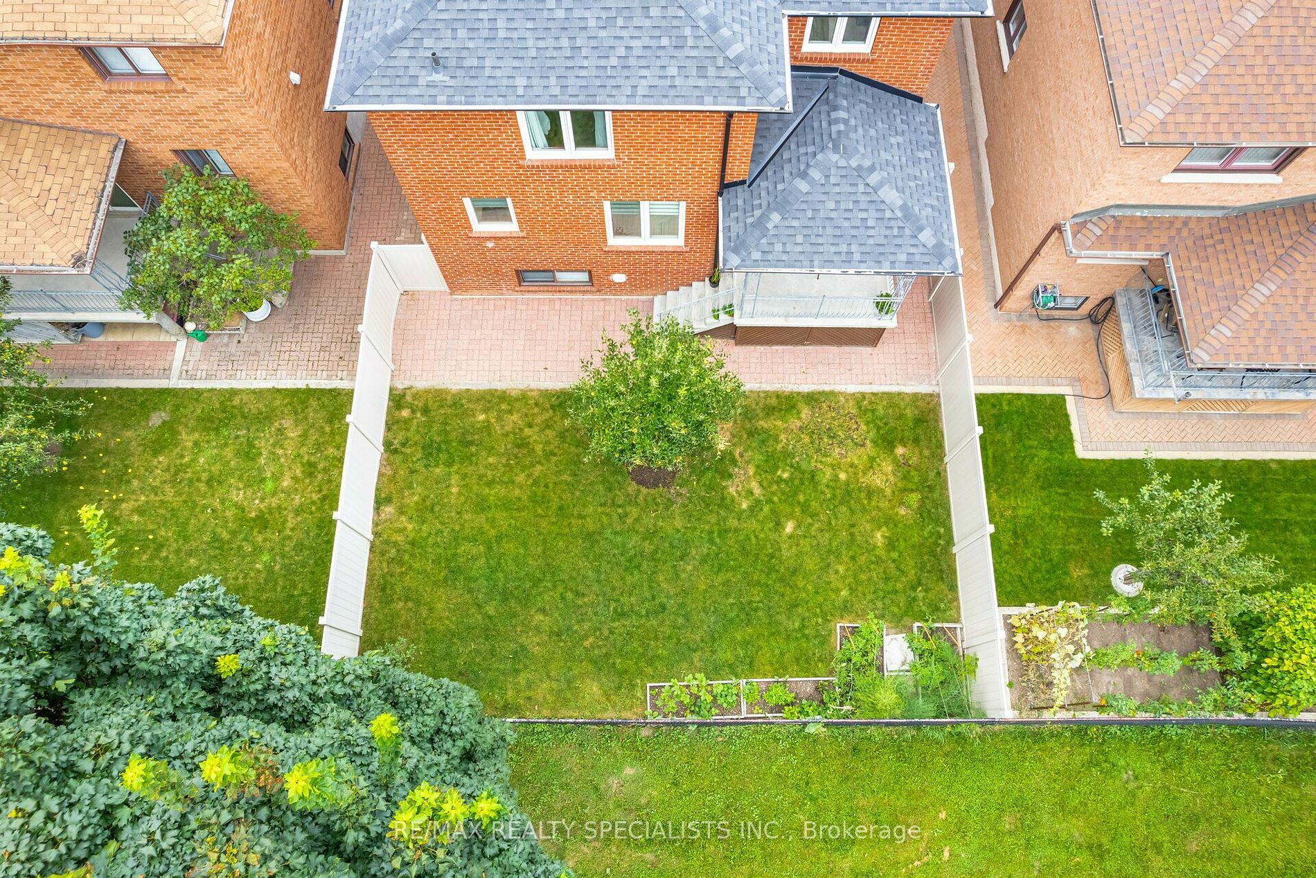 111 Forest Dr Property Photo 31
