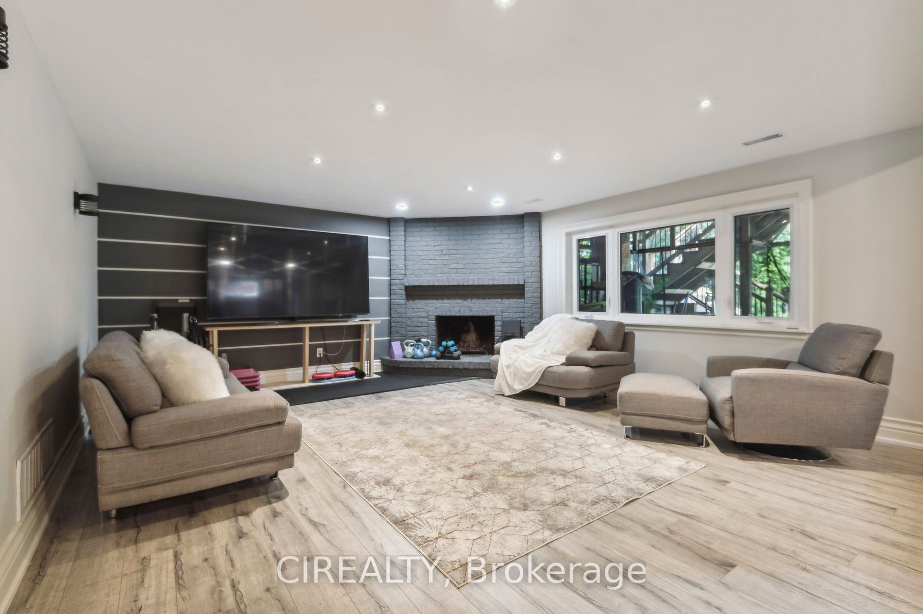 11 Mulberry Mews Property Photo 21