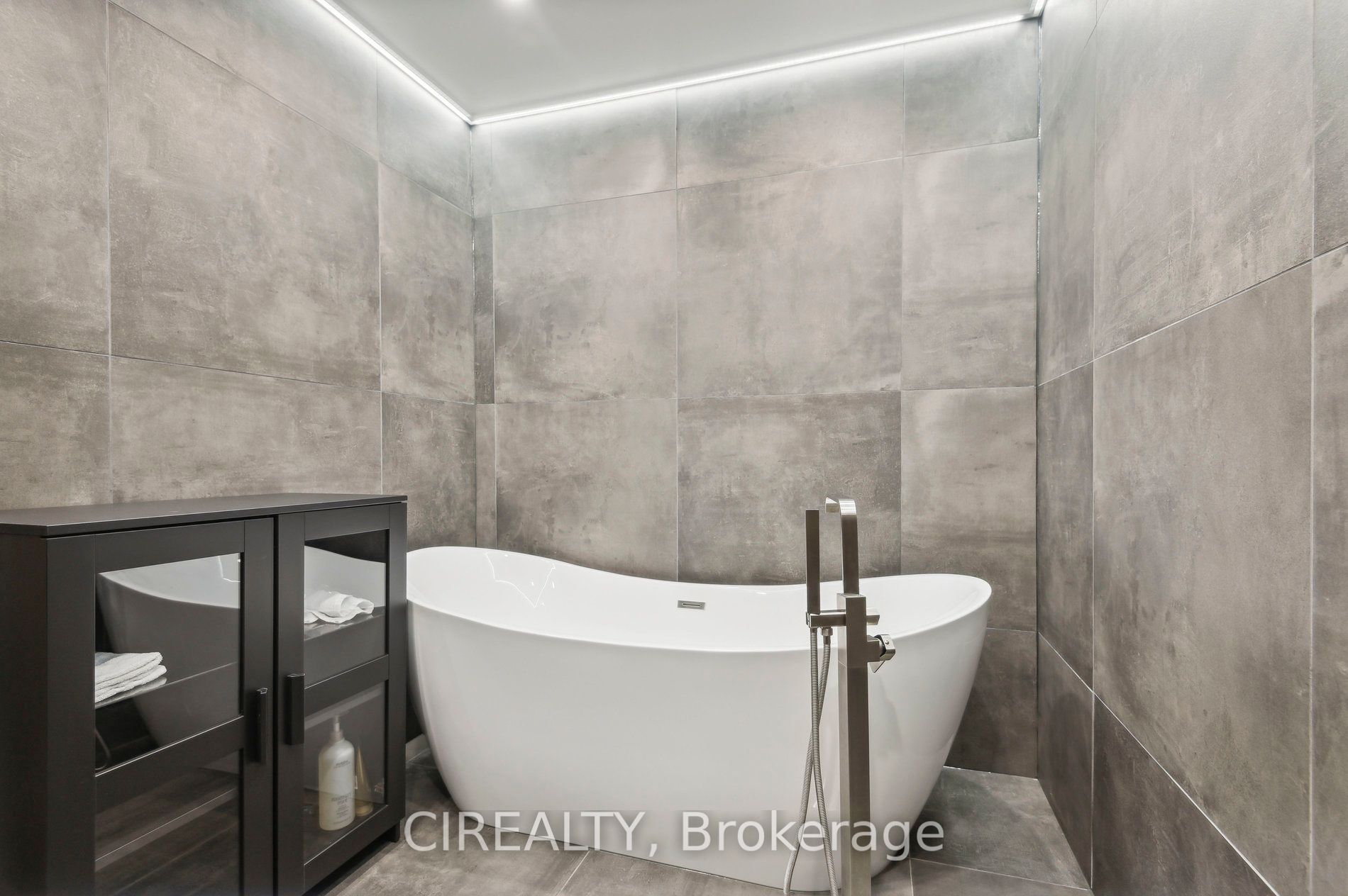 11 Mulberry Mews Property Photo 26