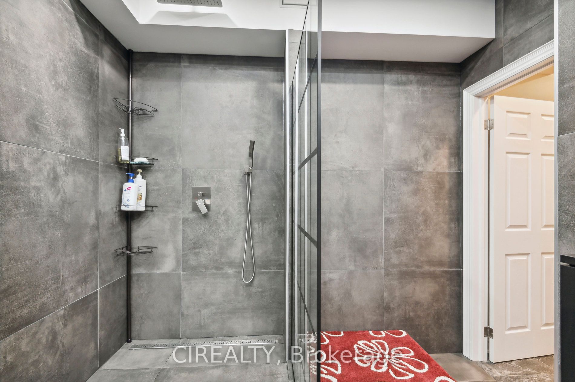 11 Mulberry Mews Property Photo 28