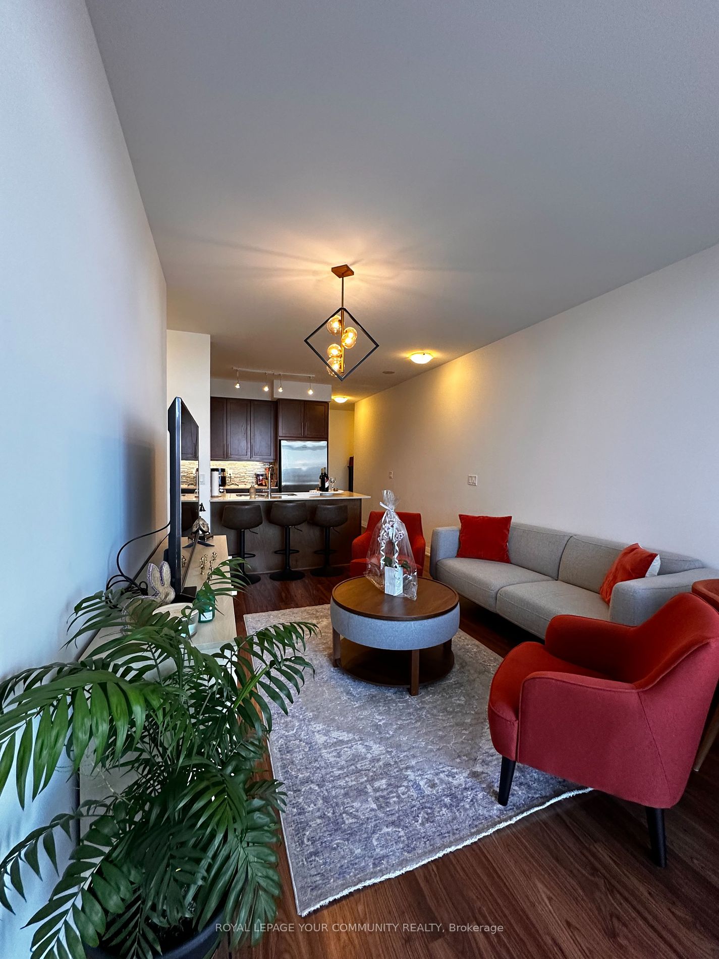 65 Oneida Cres 8 Property Photo 6