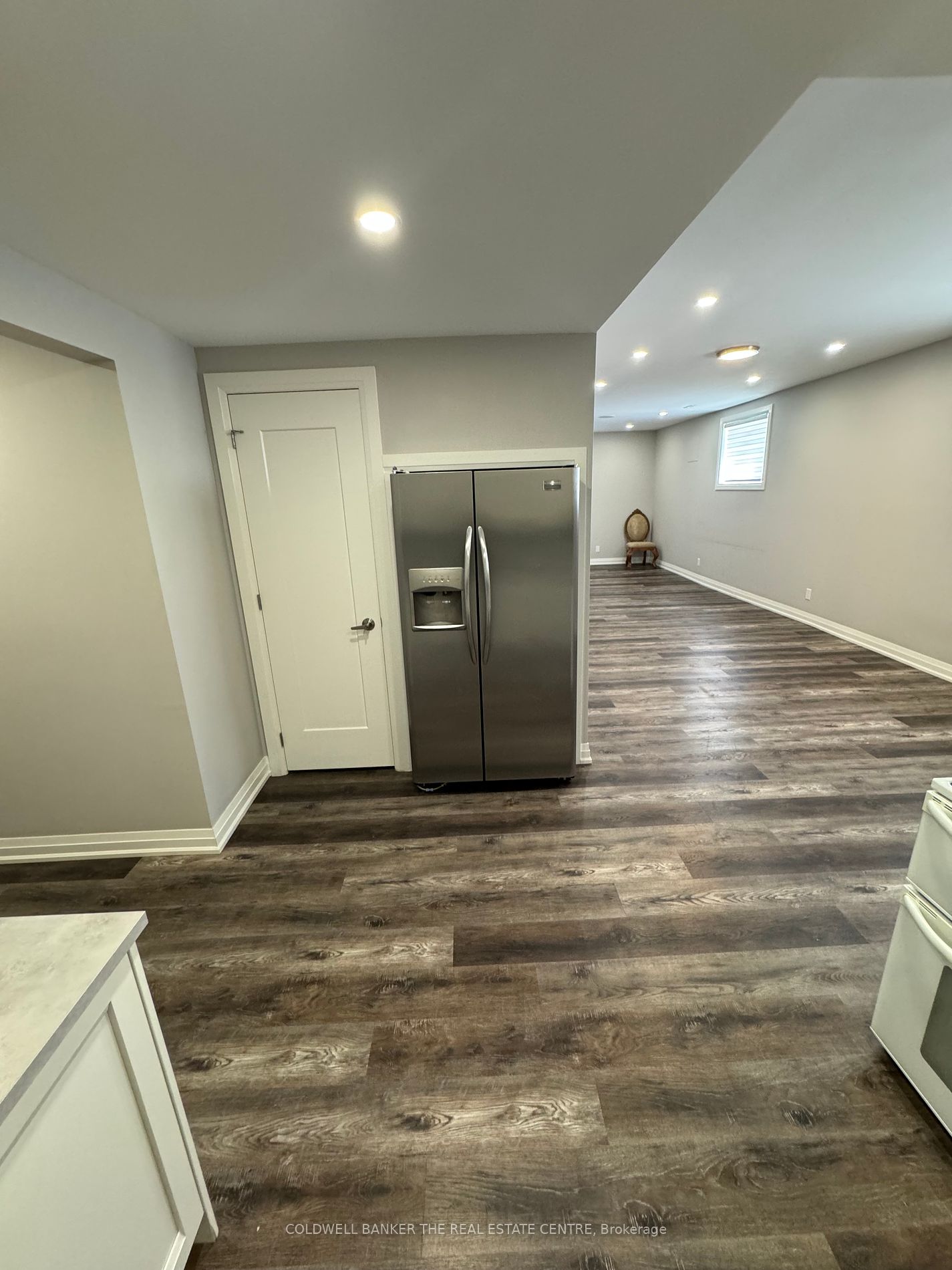 15410 Jane St N Property Photo 18