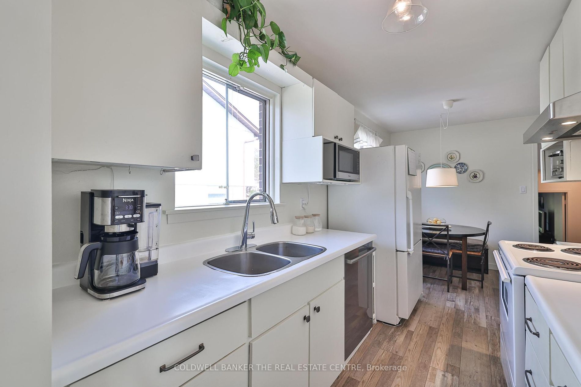 275 Patterson St Property Photo 3