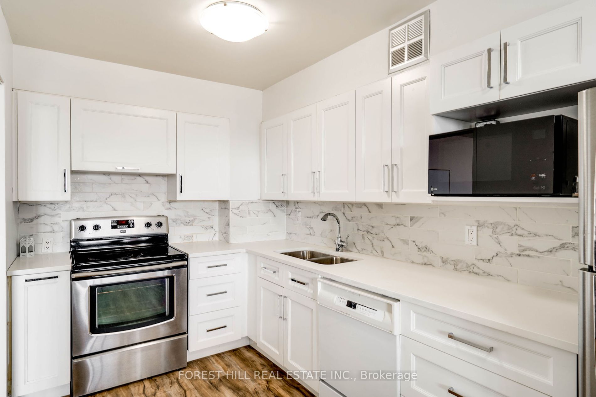 40 Baif Blvd 3 Property Photo 4