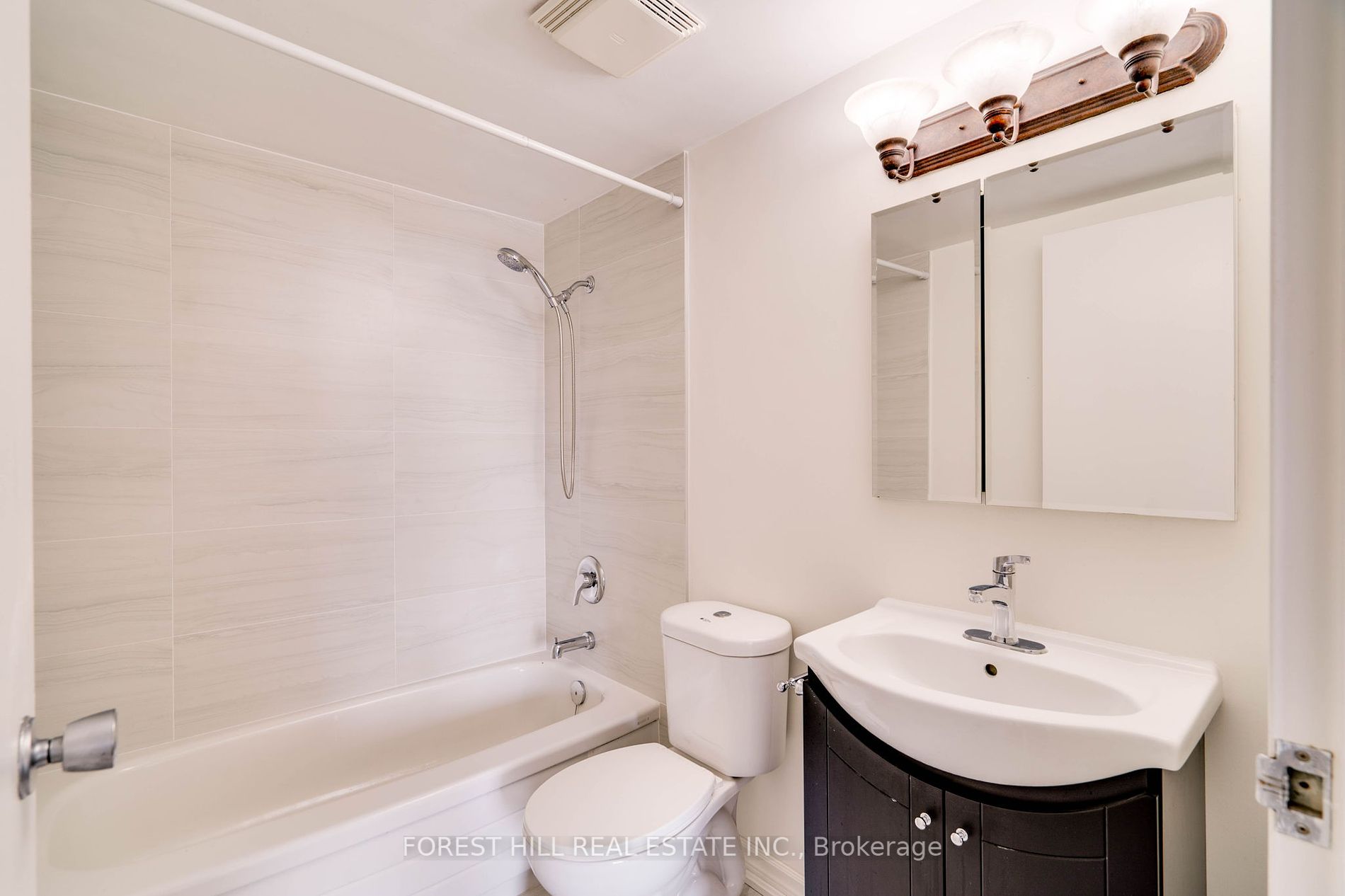 40 Baif Blvd 3 Property Photo 9