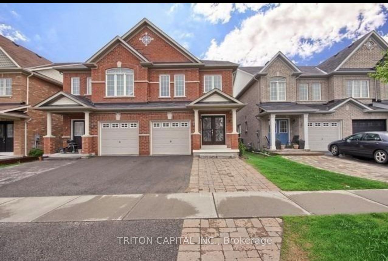 38 Four Seasons Cres Property Photo 1
