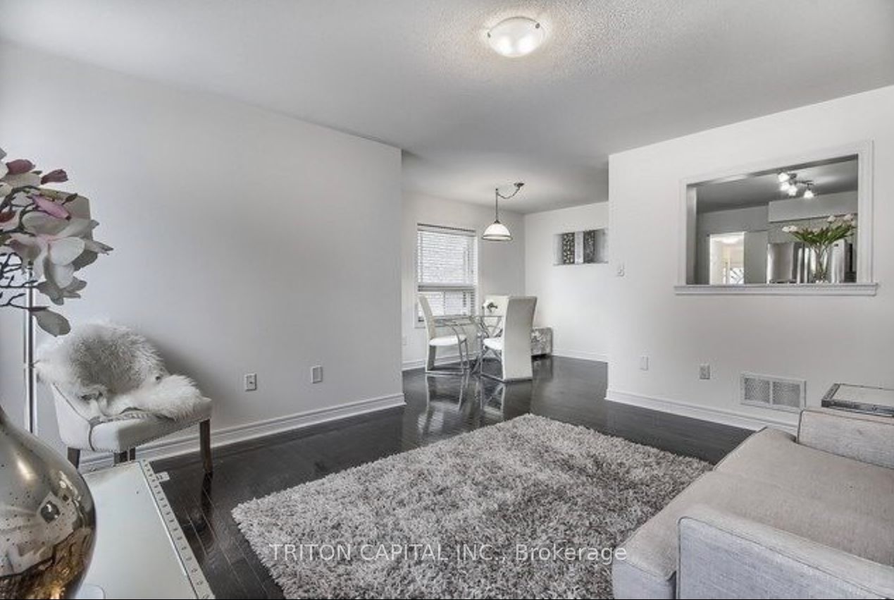38 Four Seasons Cres Property Photo 16