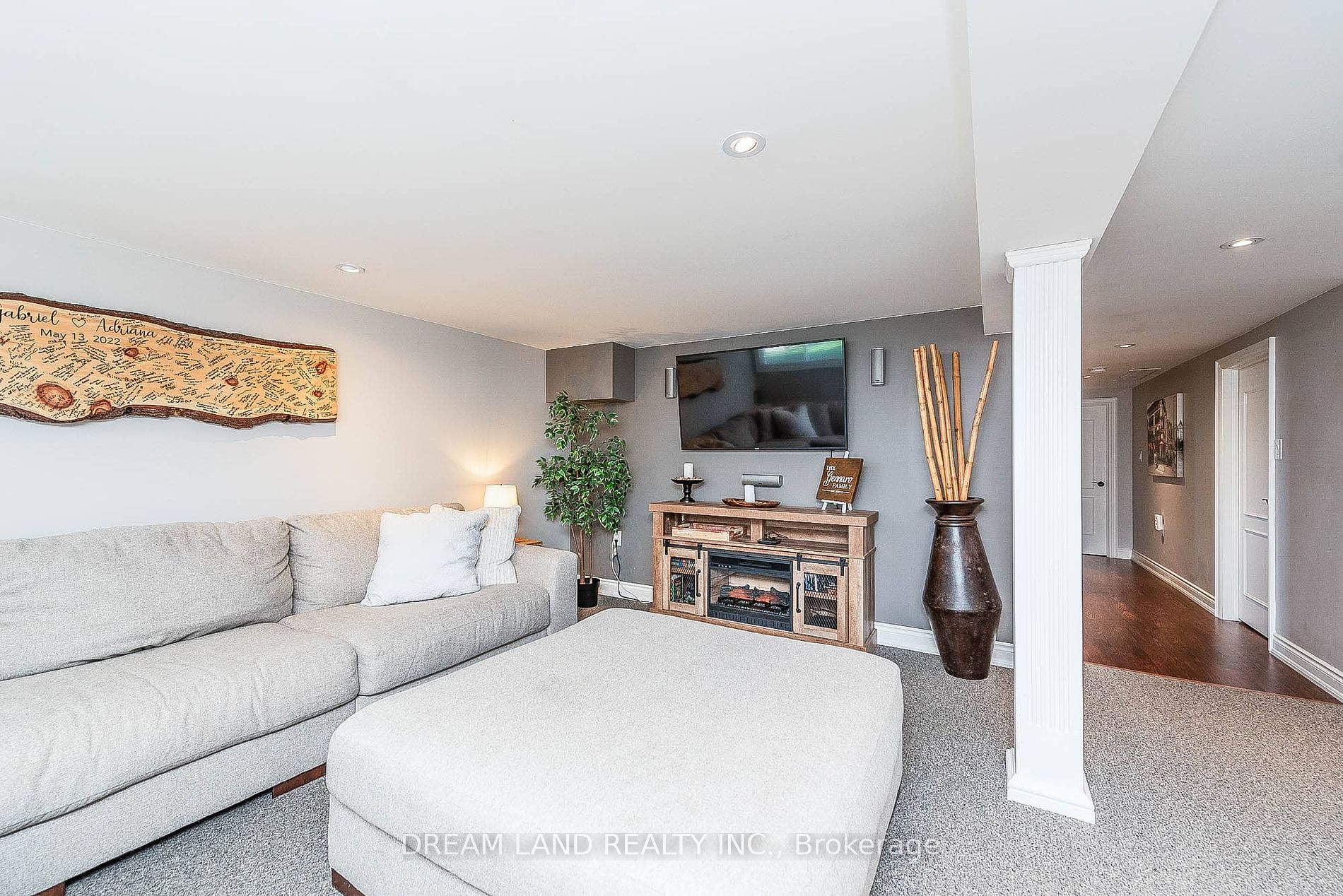269 Nelson Cres Property Photo 22