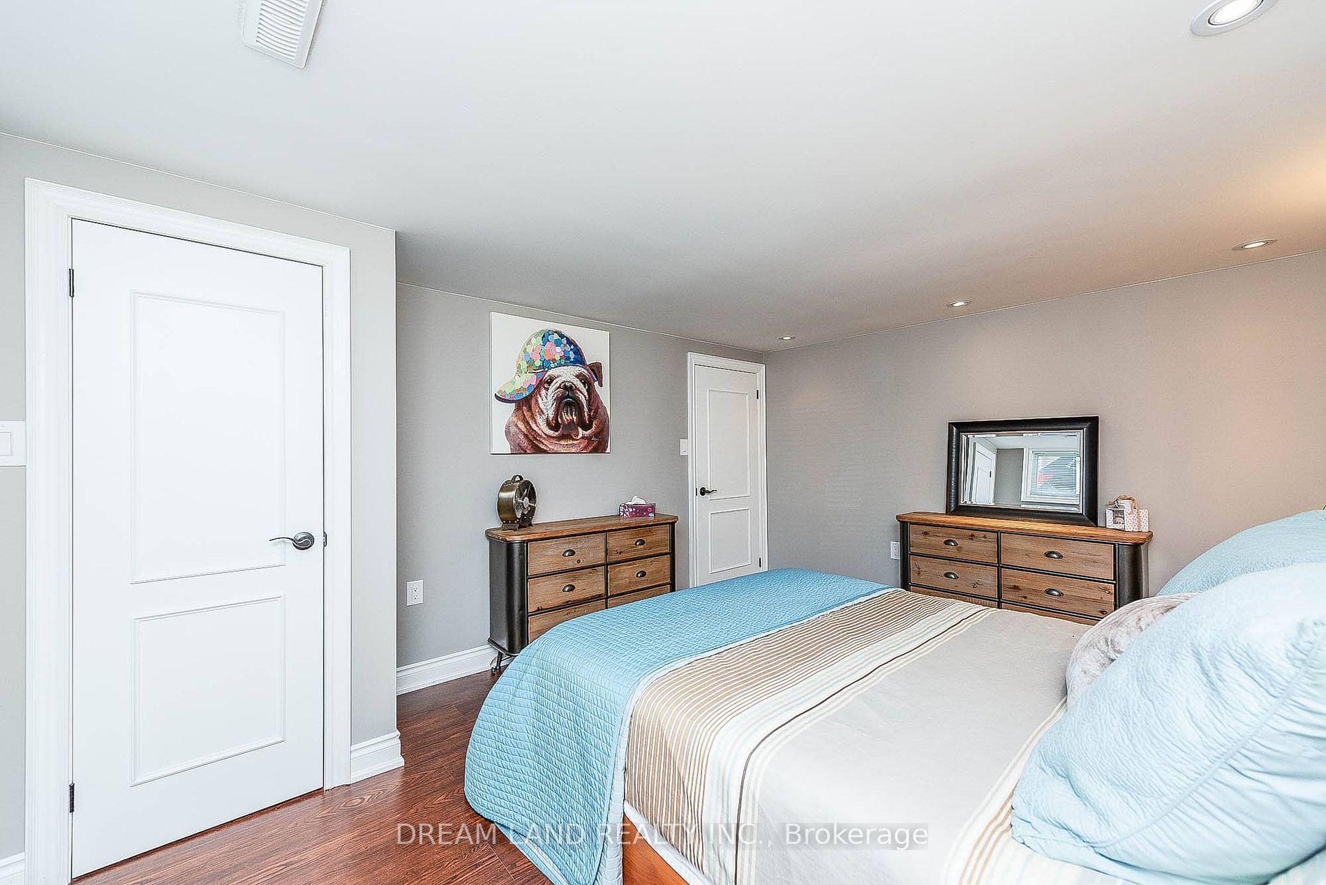 269 Nelson Cres Property Photo 27