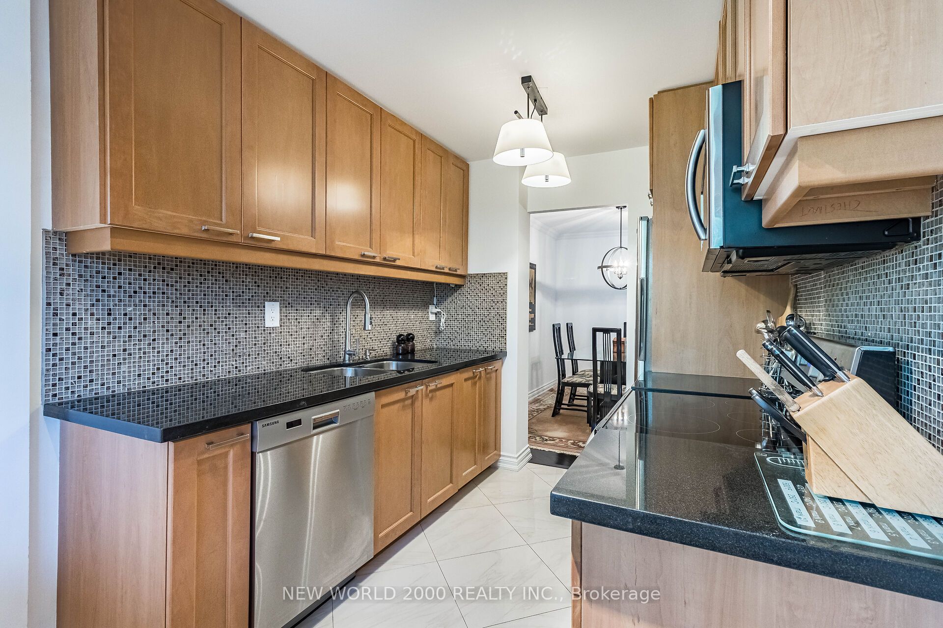 #410 - 7811 Yonge Street Property Photo 17