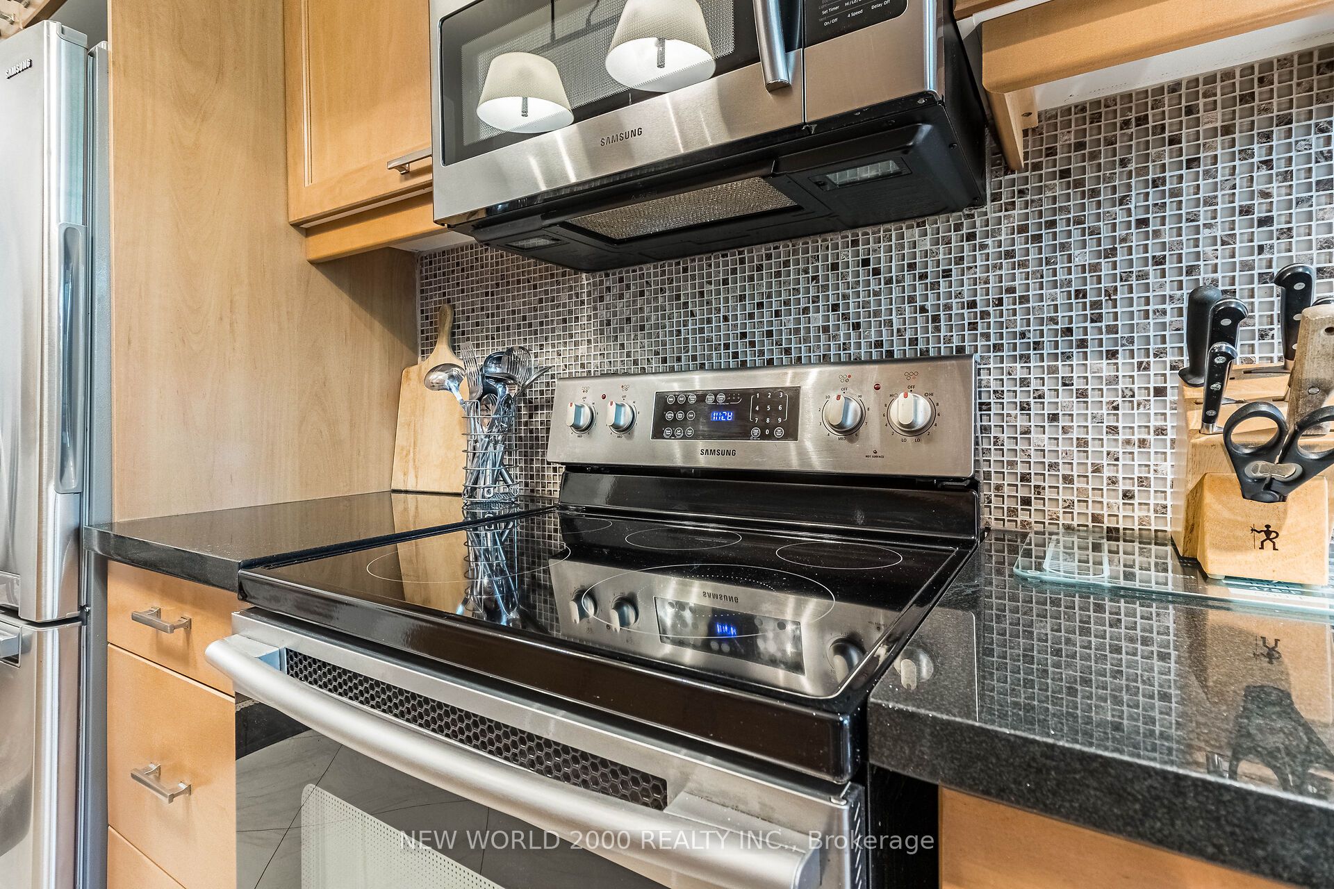 #410 - 7811 Yonge Street Property Photo 19