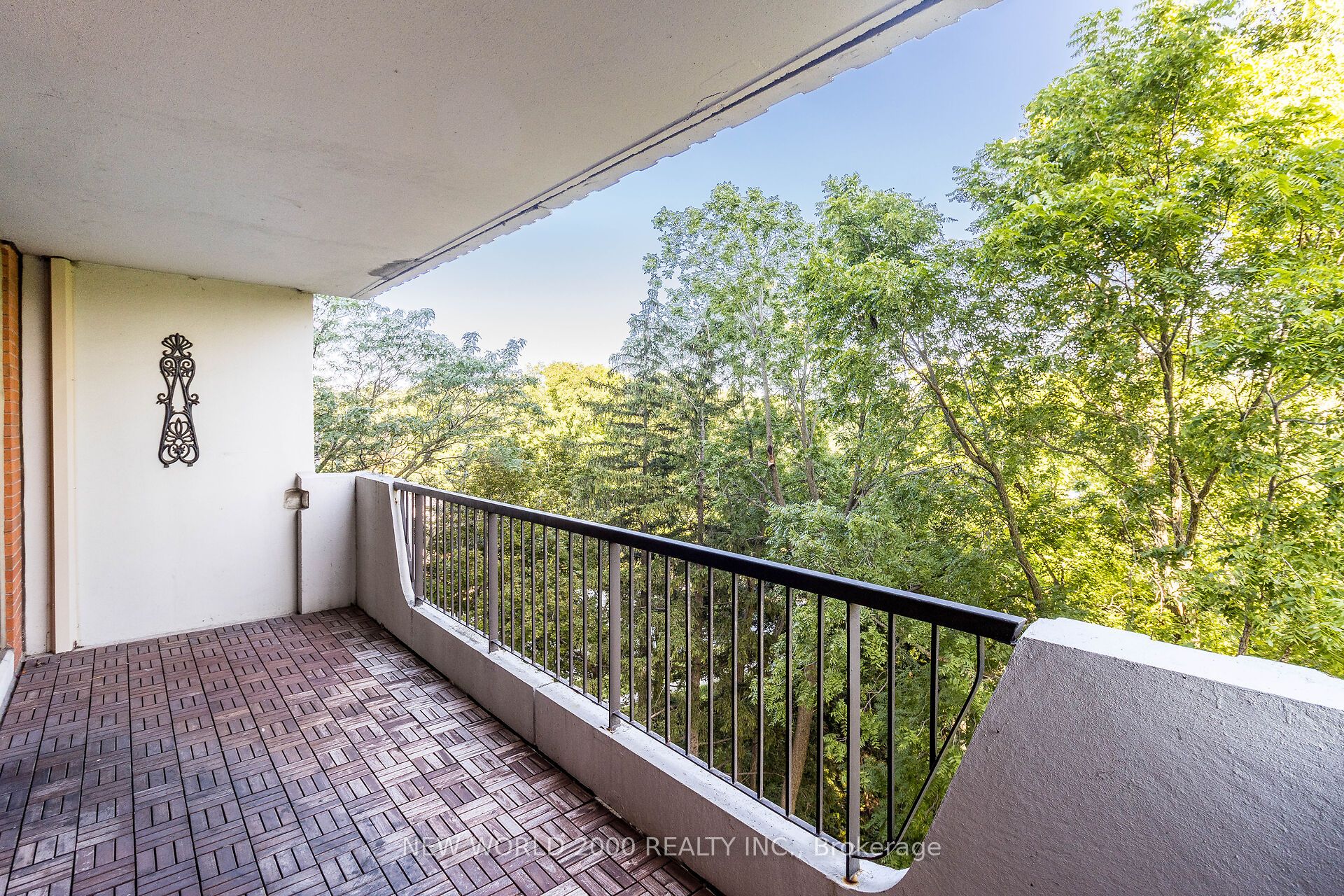 #410 - 7811 Yonge Street Property Photo 27