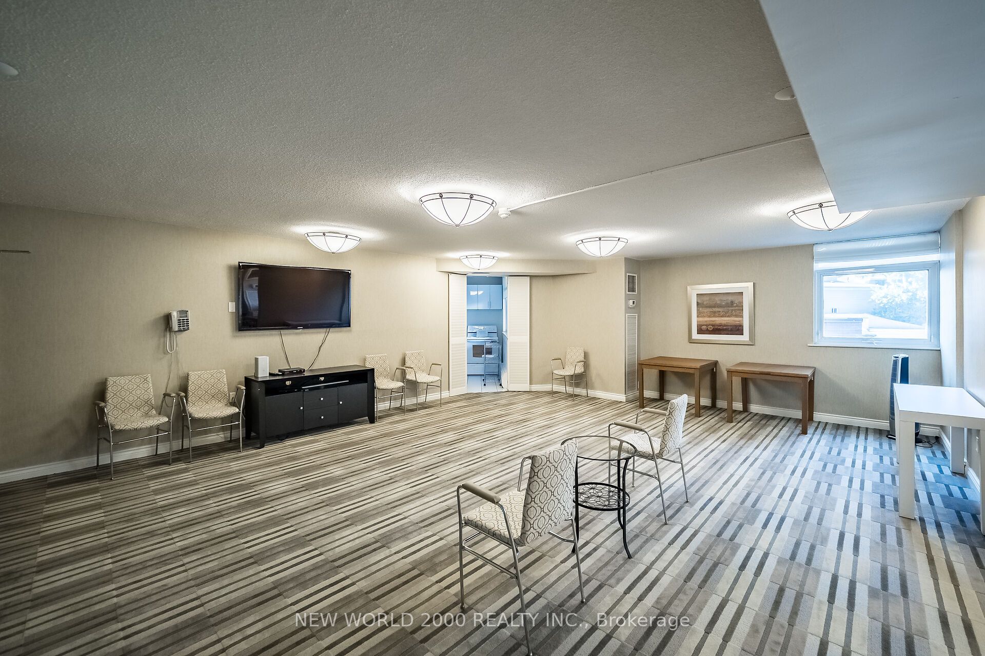 #410 - 7811 Yonge Street Property Photo 32