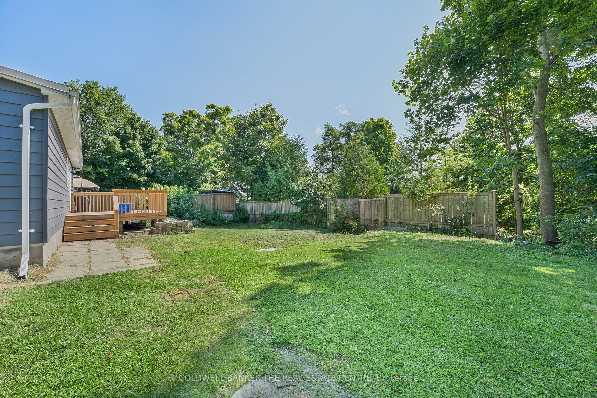 5 Windsor Dr Property Photo 32