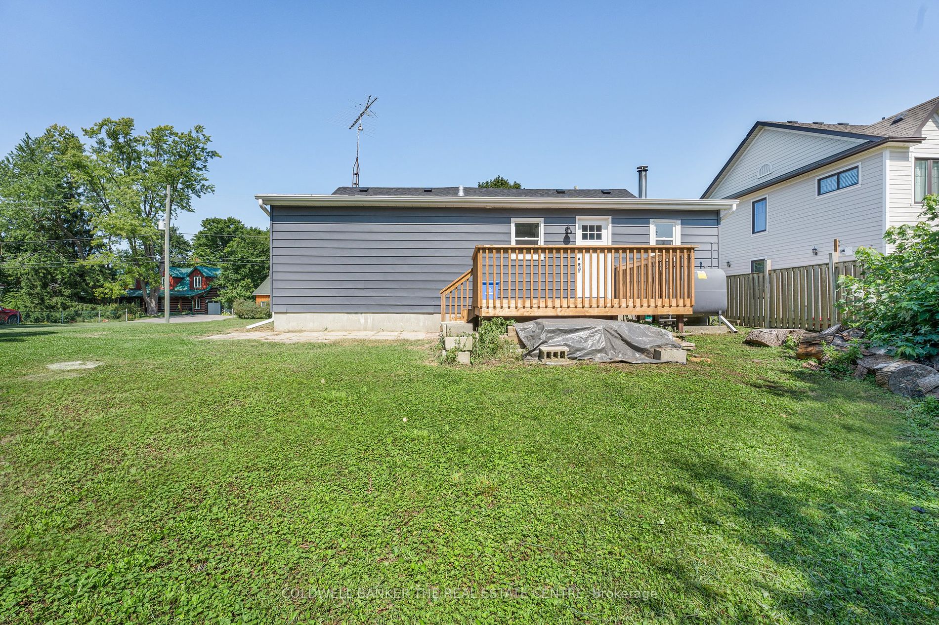 5 Windsor Dr Property Photo 35