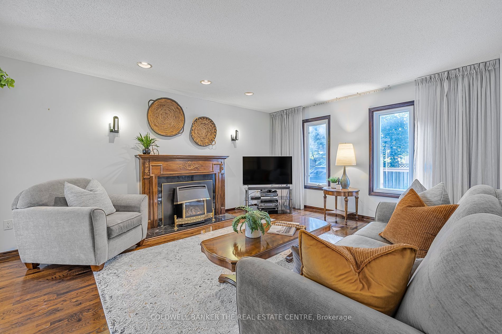 76 White Lodge Cres Property Photo 3