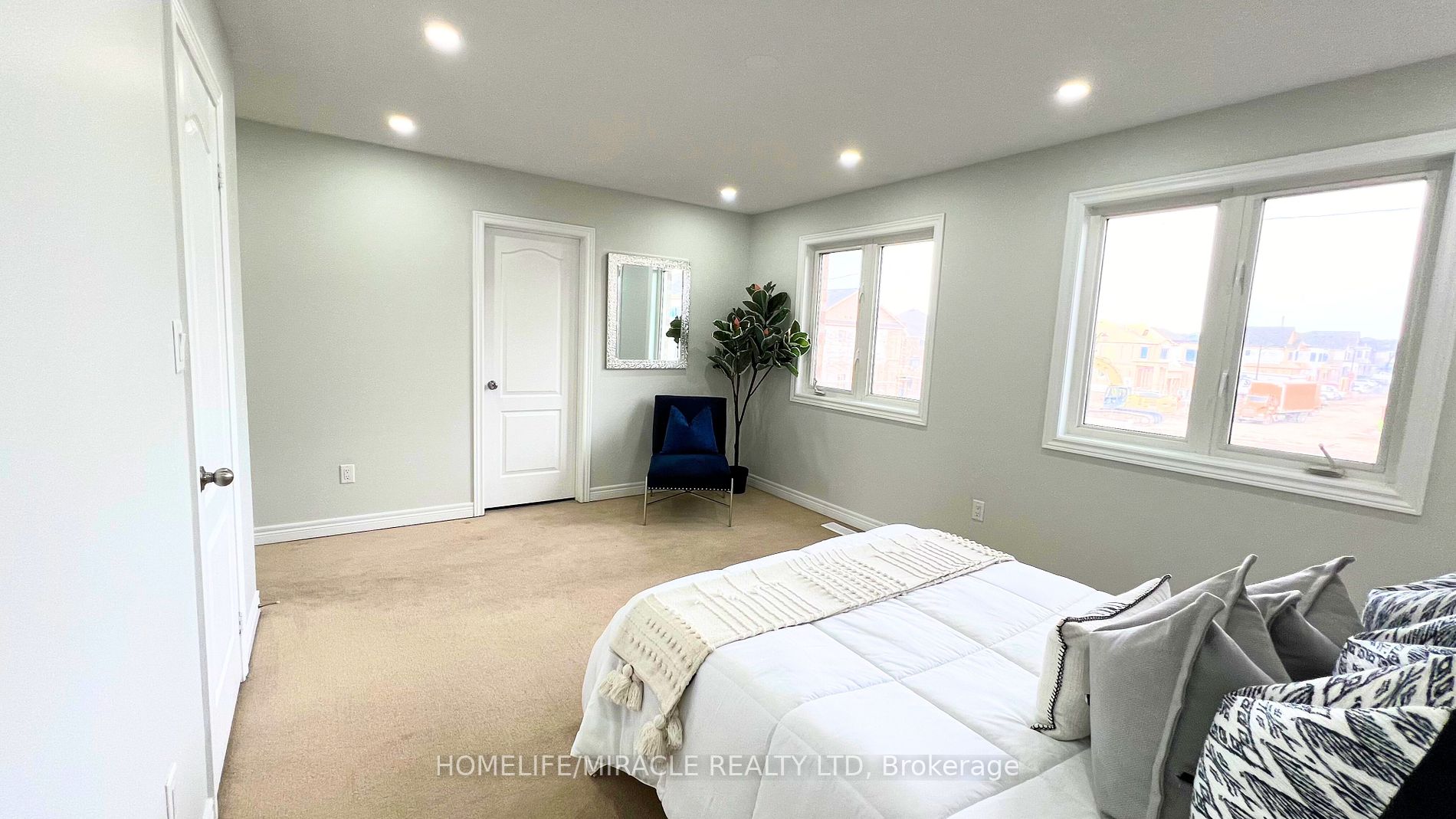 128 Summerlyn Tr Property Photo 3