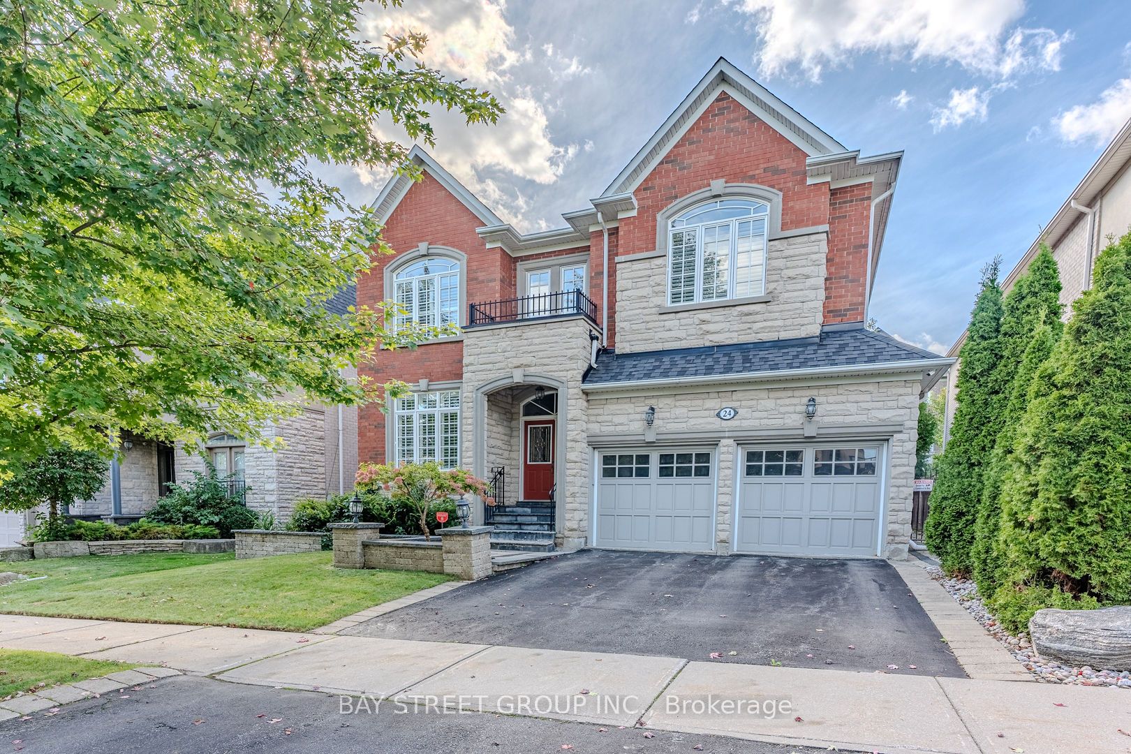 24 Sachet Dr Property Photo 1