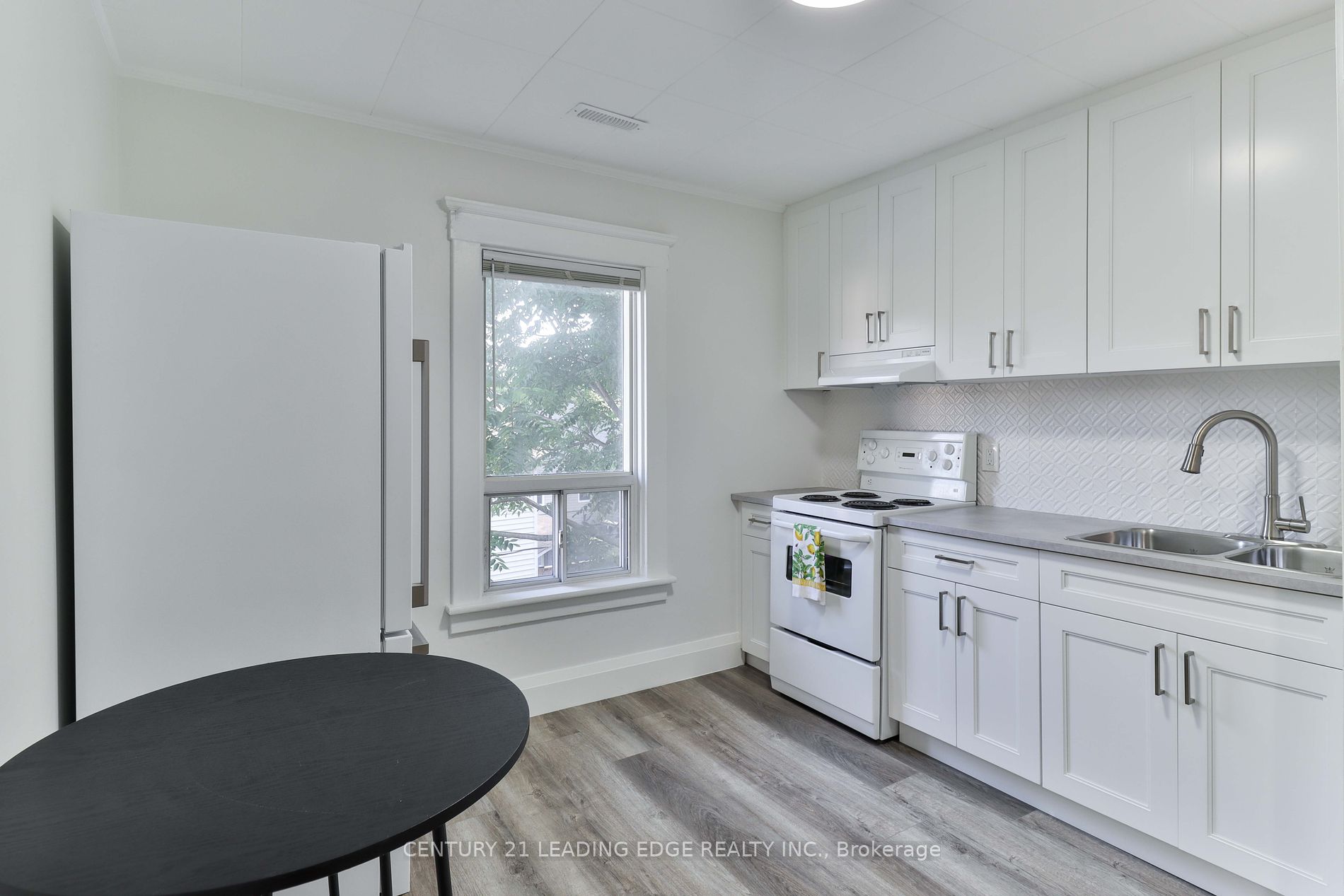 487 Eagle St Property Photo 20