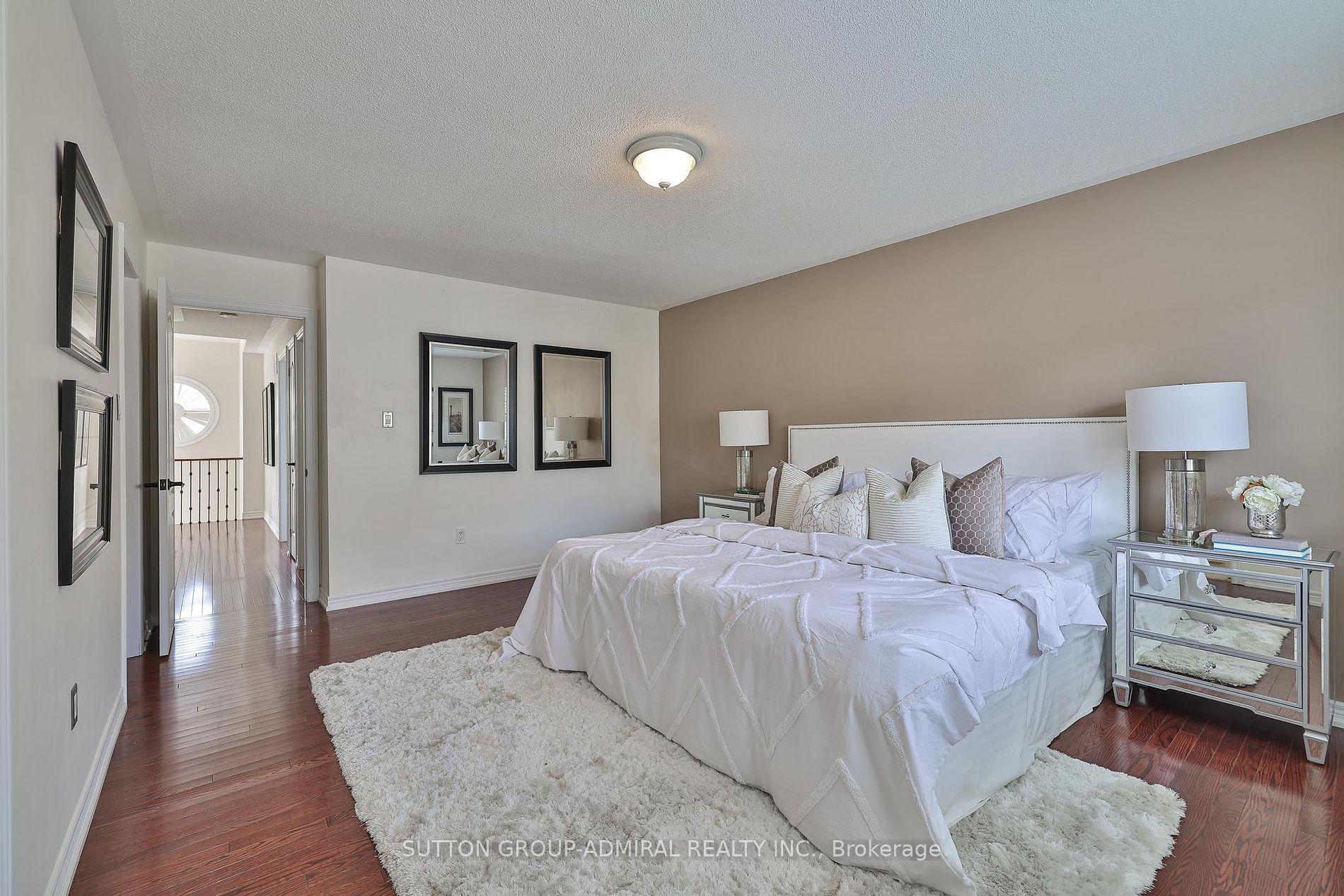 27 Asner Ave Property Photo 8