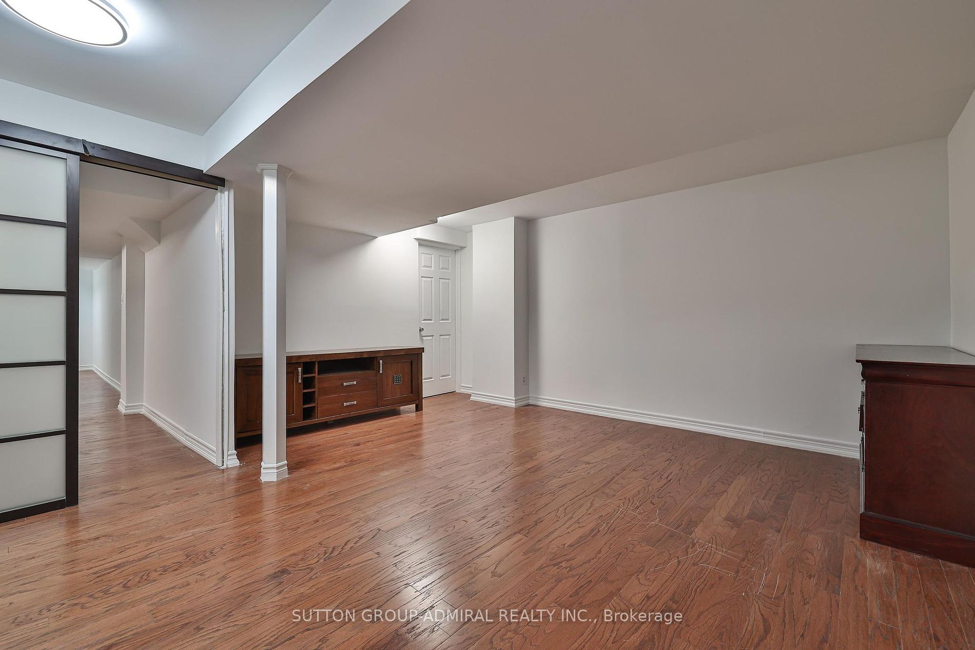 27 Asner Ave Property Photo 16