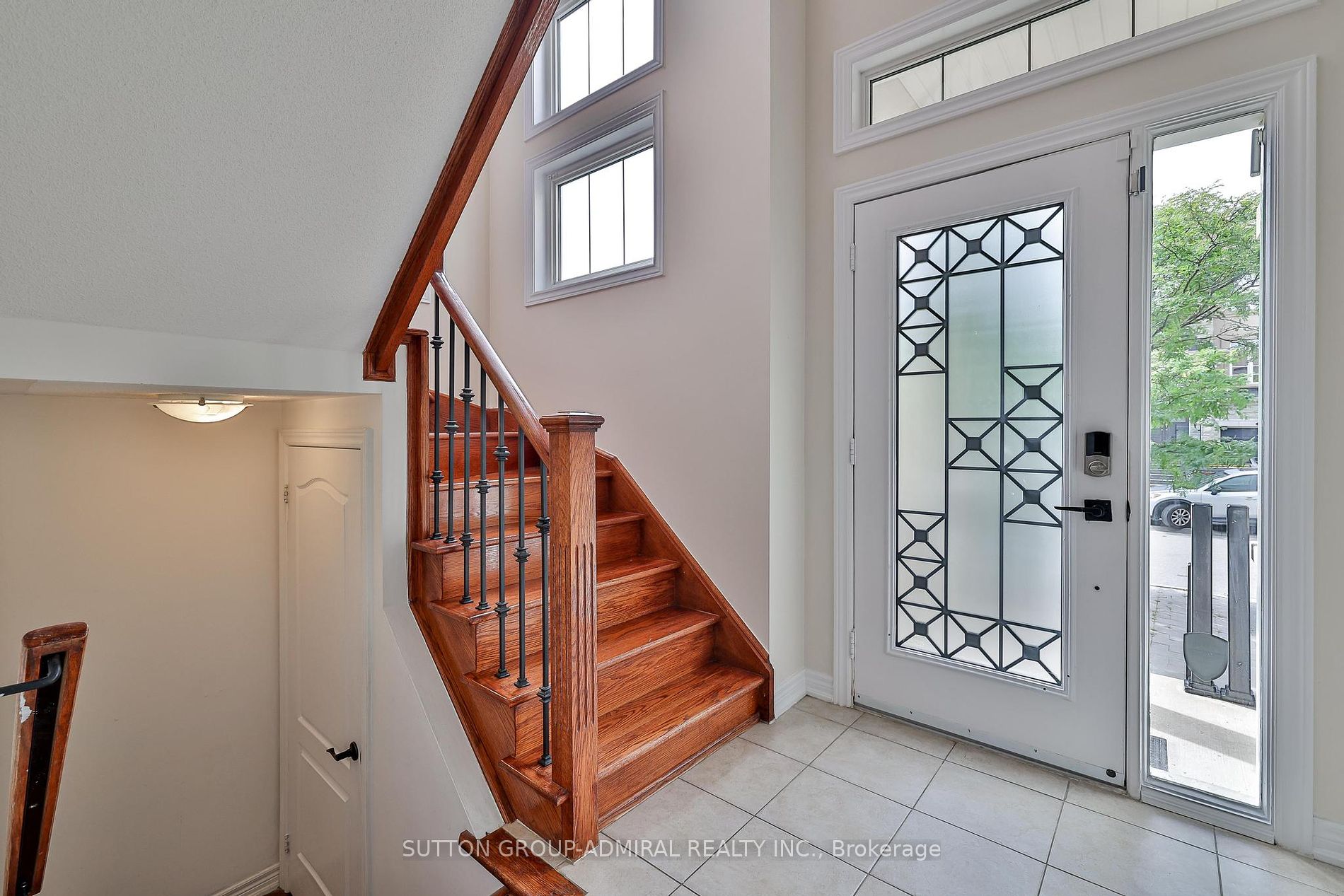 27 Asner Ave Property Photo 19