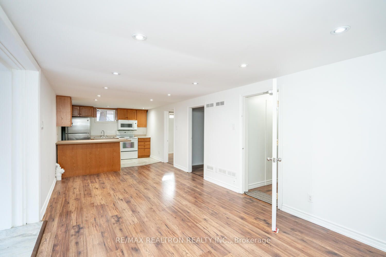 89 Batson Dr Property Photo 6