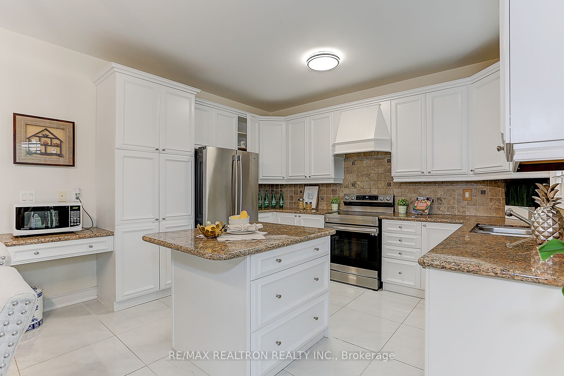 32 Dimarino Dr Property Photo 10