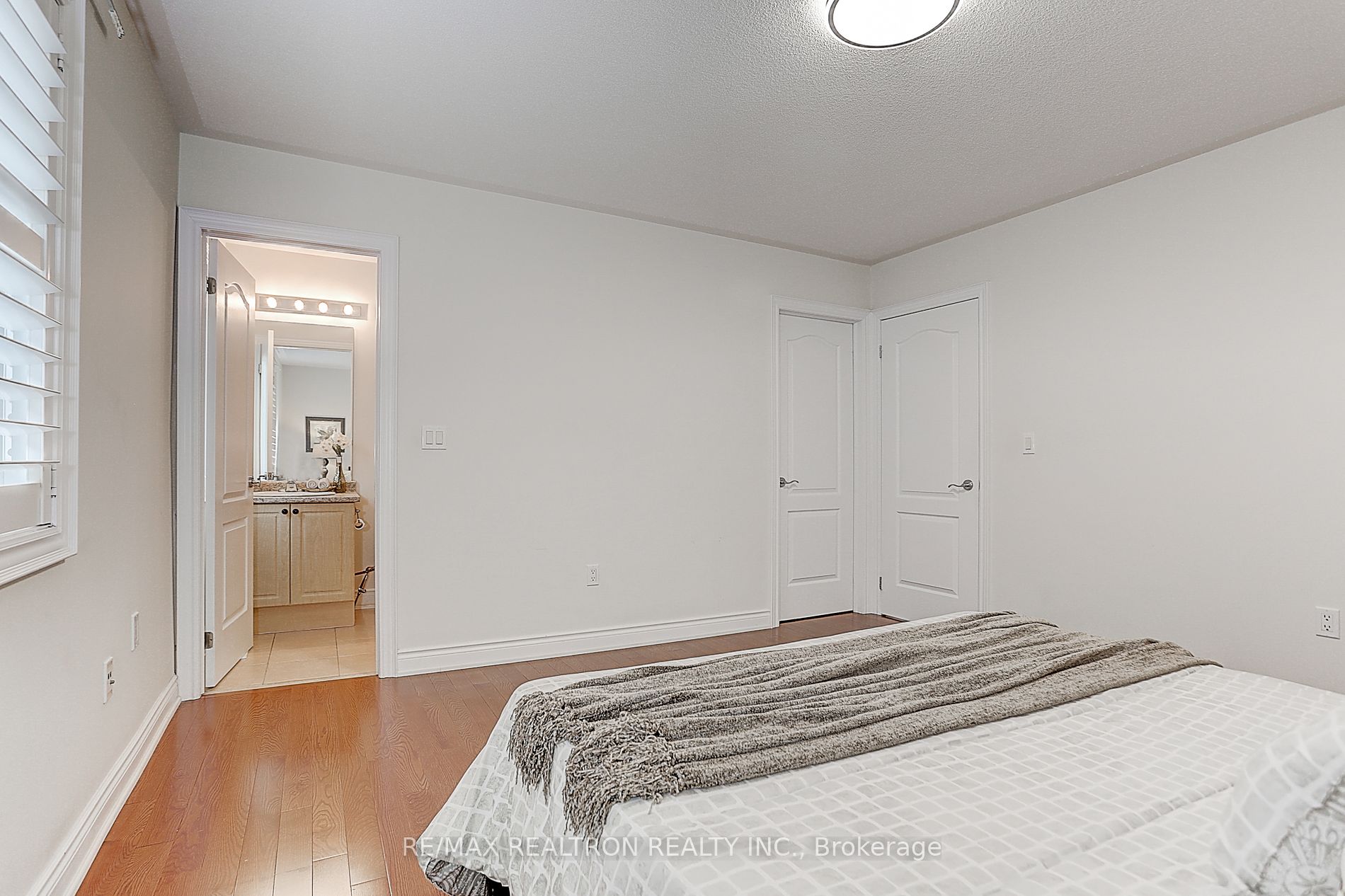 32 Dimarino Dr Property Photo 26