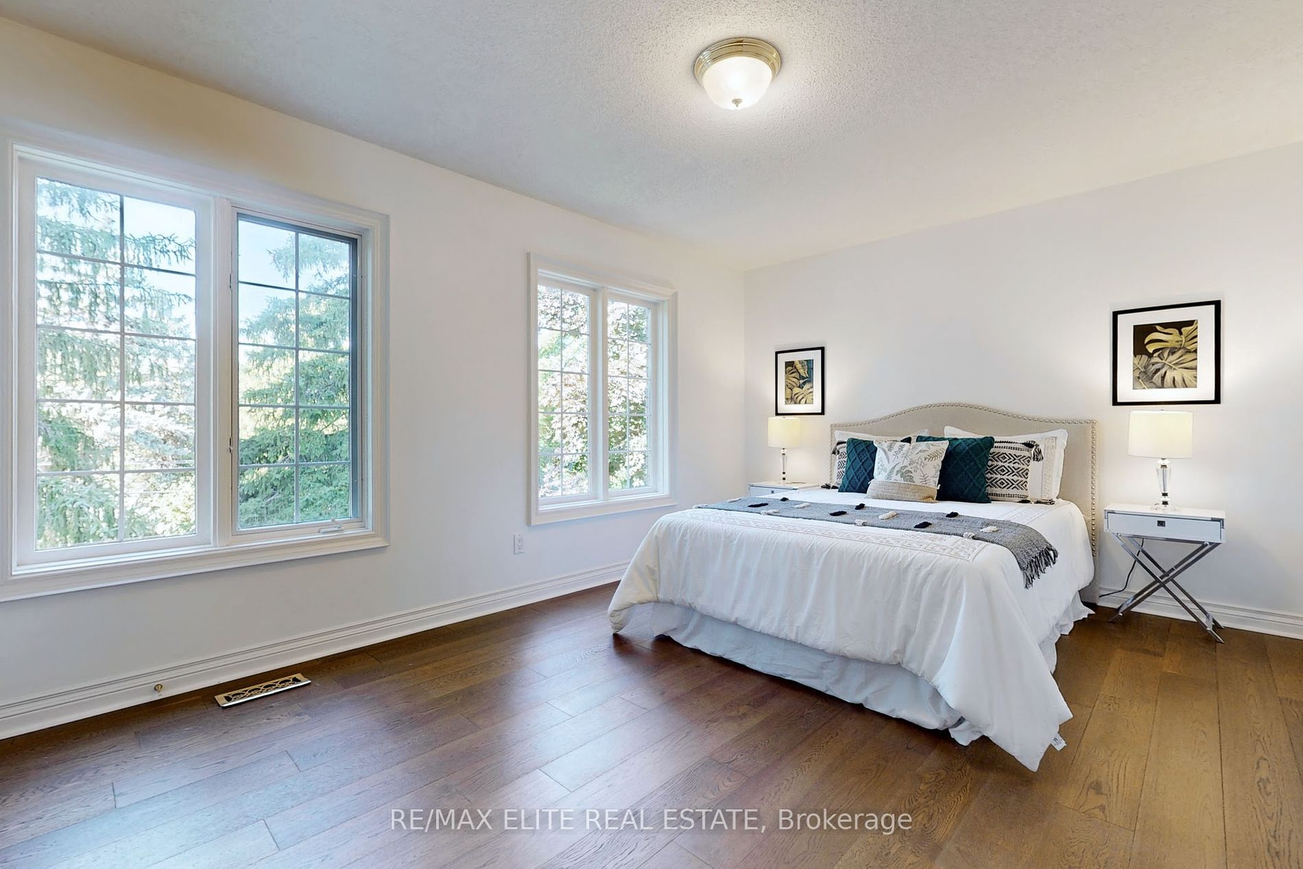 8 Tivoli Ave Property Photo 28