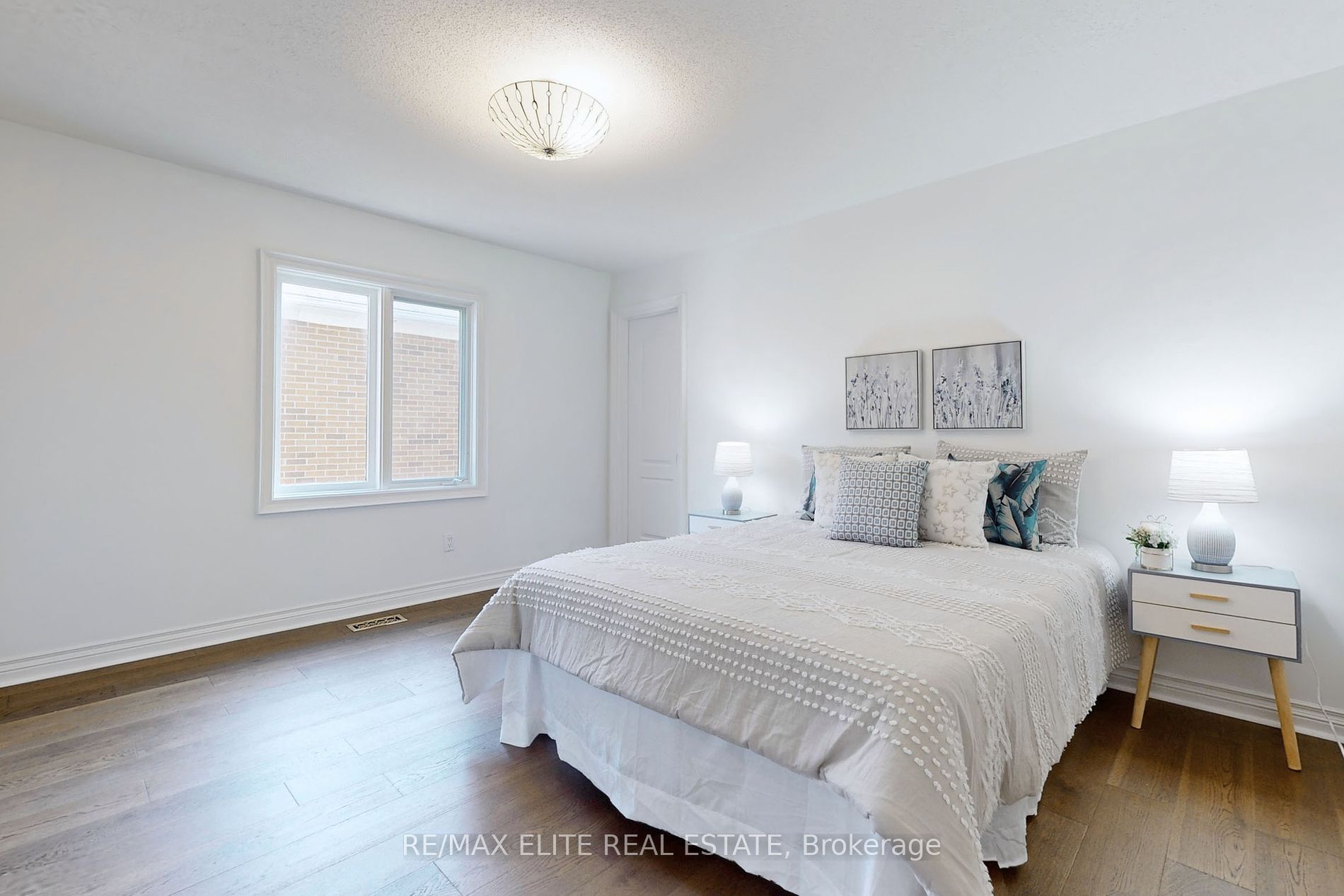 8 Tivoli Ave Property Photo 29