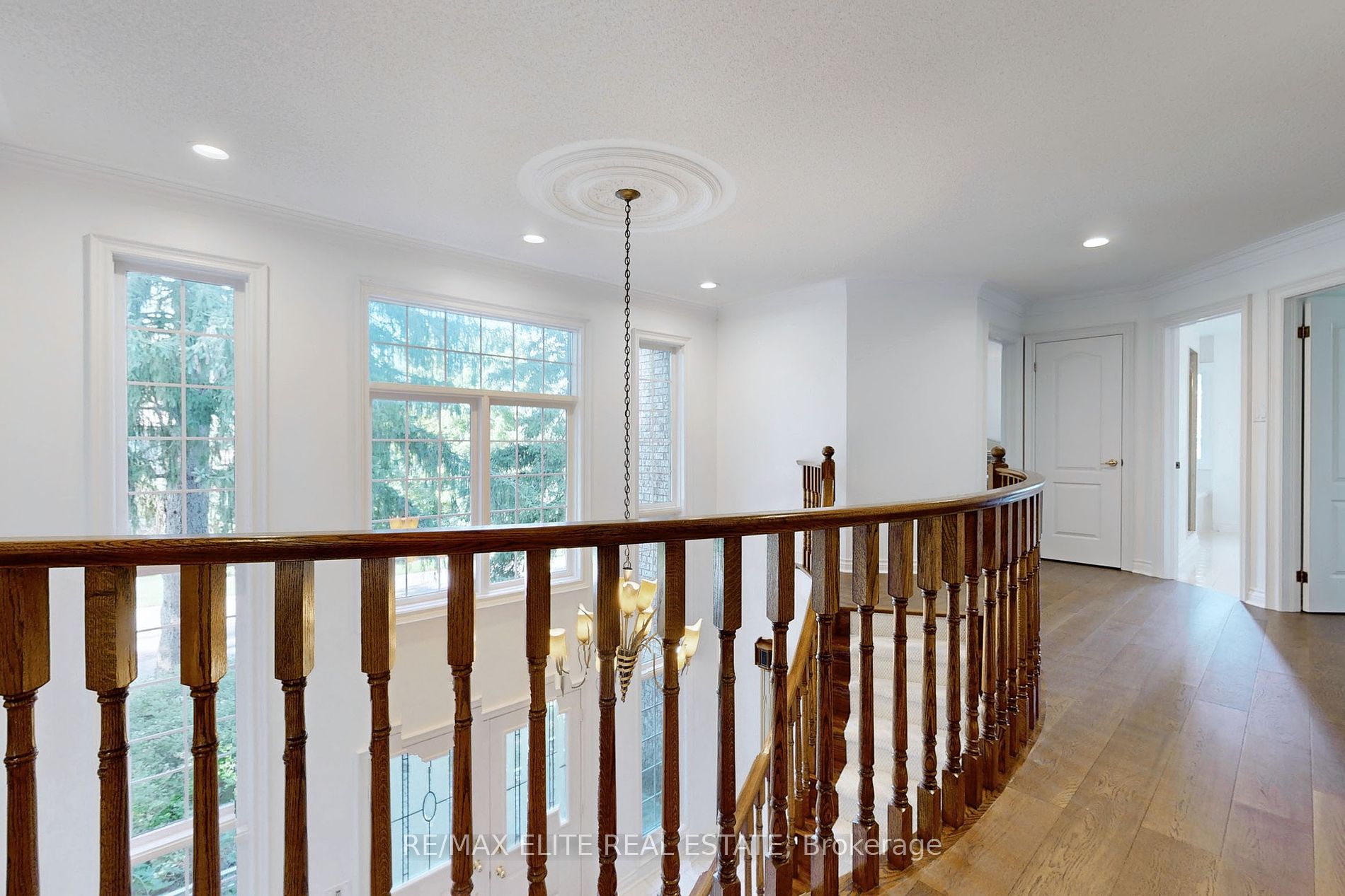 8 Tivoli Ave Property Photo 38
