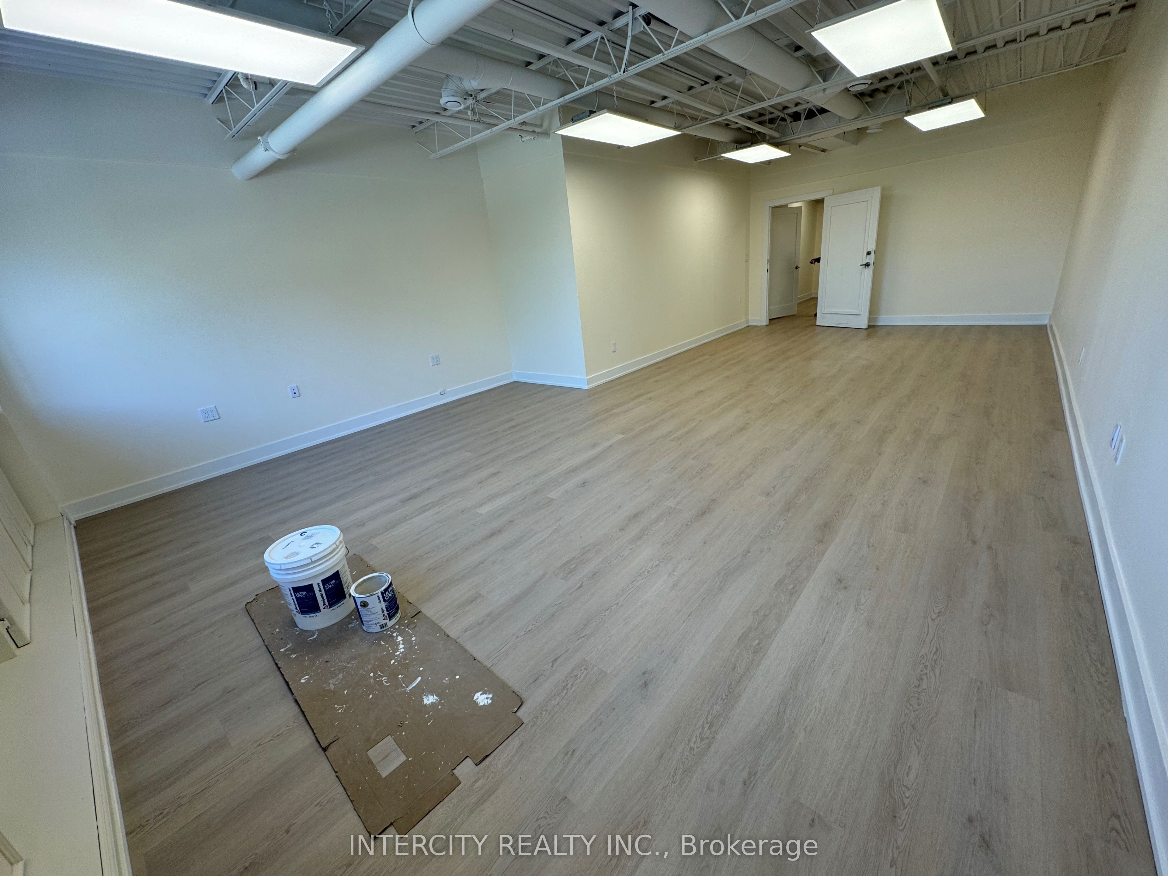 #26b - B - 665 Millway Avenue Property Photo 11