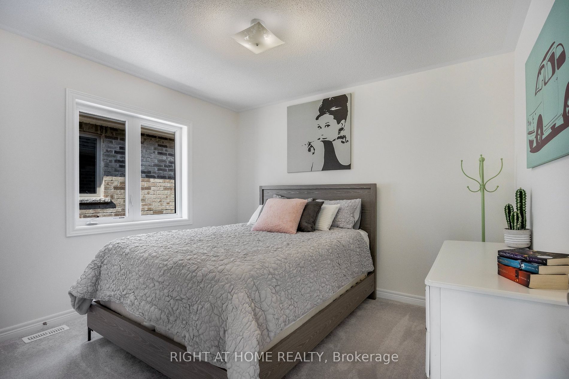 1457 Davis Loop Property Photo 13