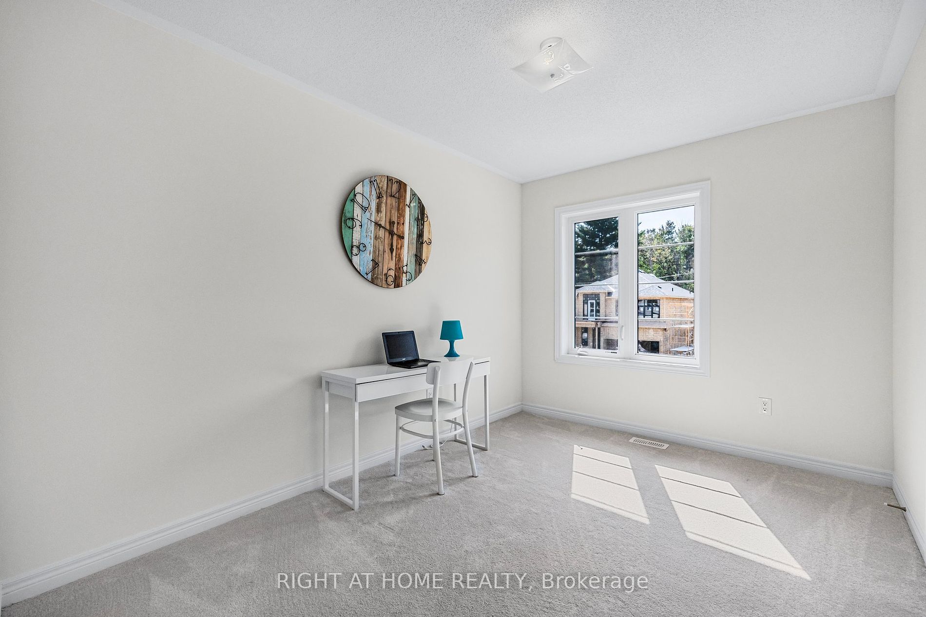 1457 Davis Loop Property Photo 14