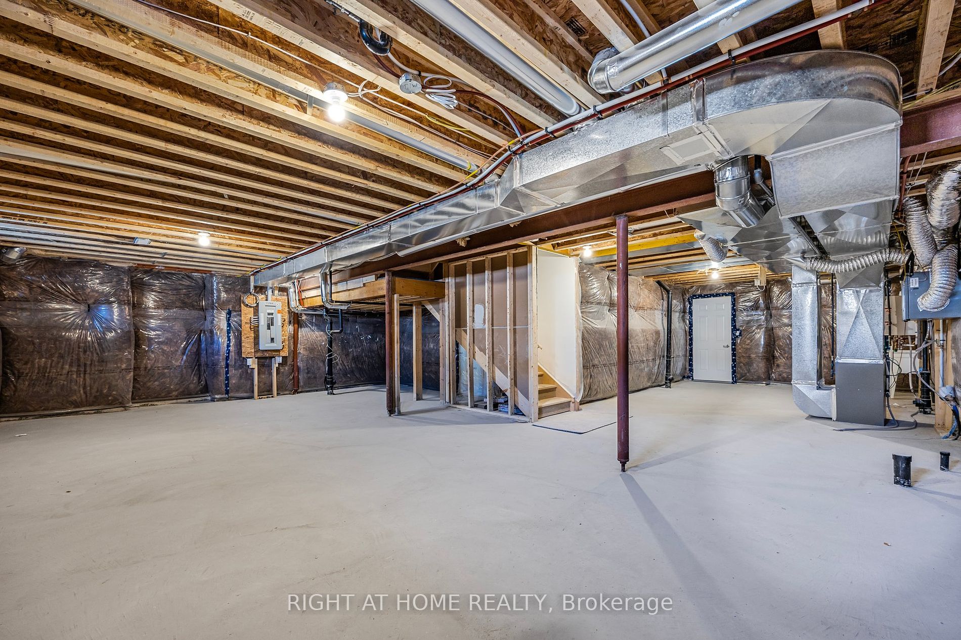 1457 Davis Loop Property Photo 16