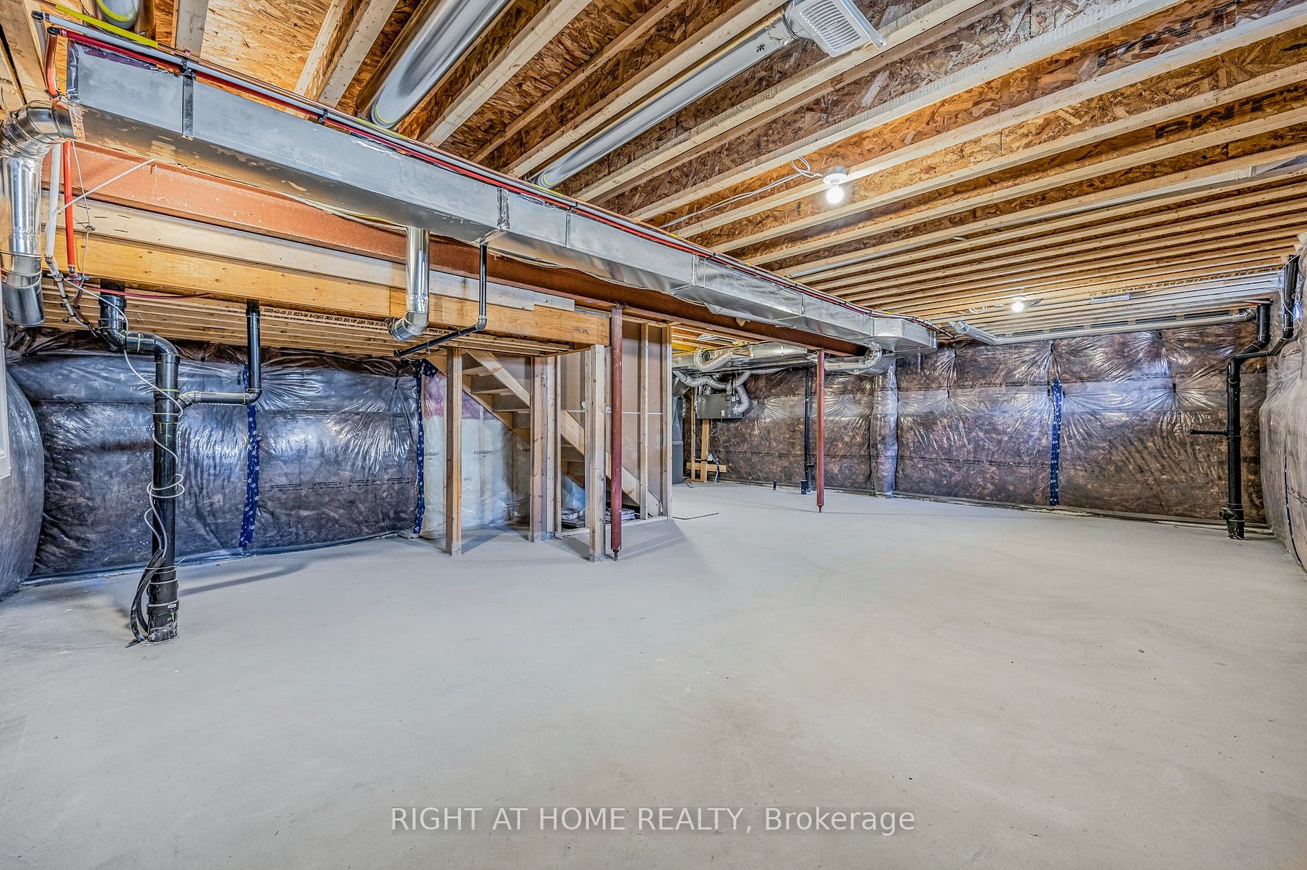 1457 Davis Loop Property Photo 17