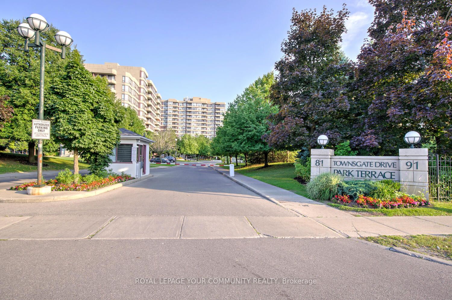 91 Townsgate Dr 4 Property Photo