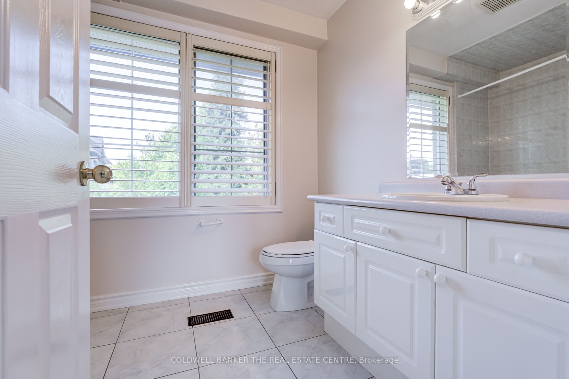 210 Jacey Anne Drive Property Photo 14