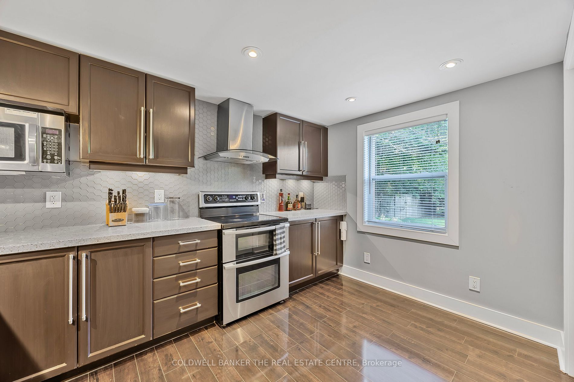228 Simcoe Rd Property Photo 7