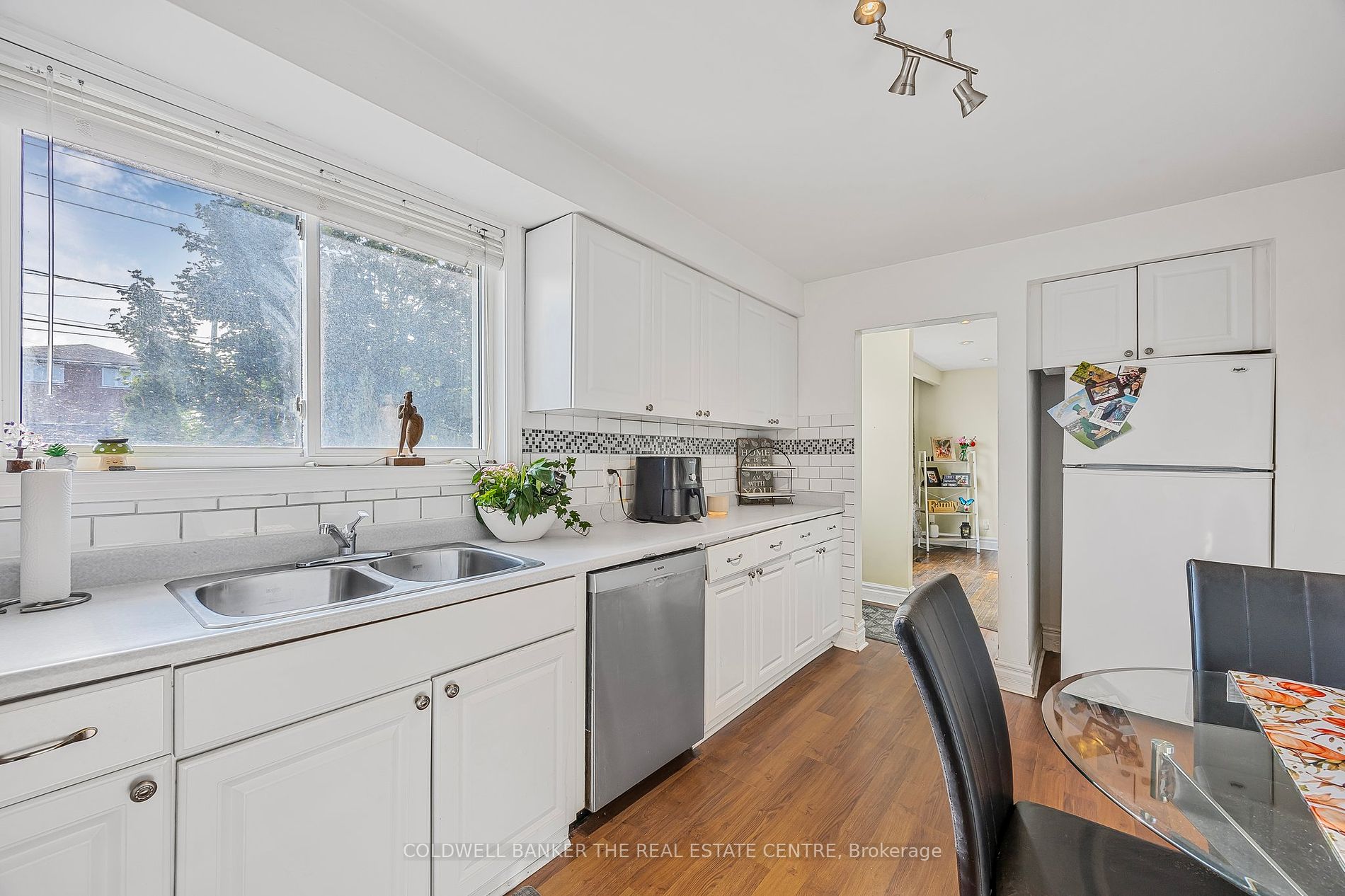 228 Simcoe Rd Property Photo 27