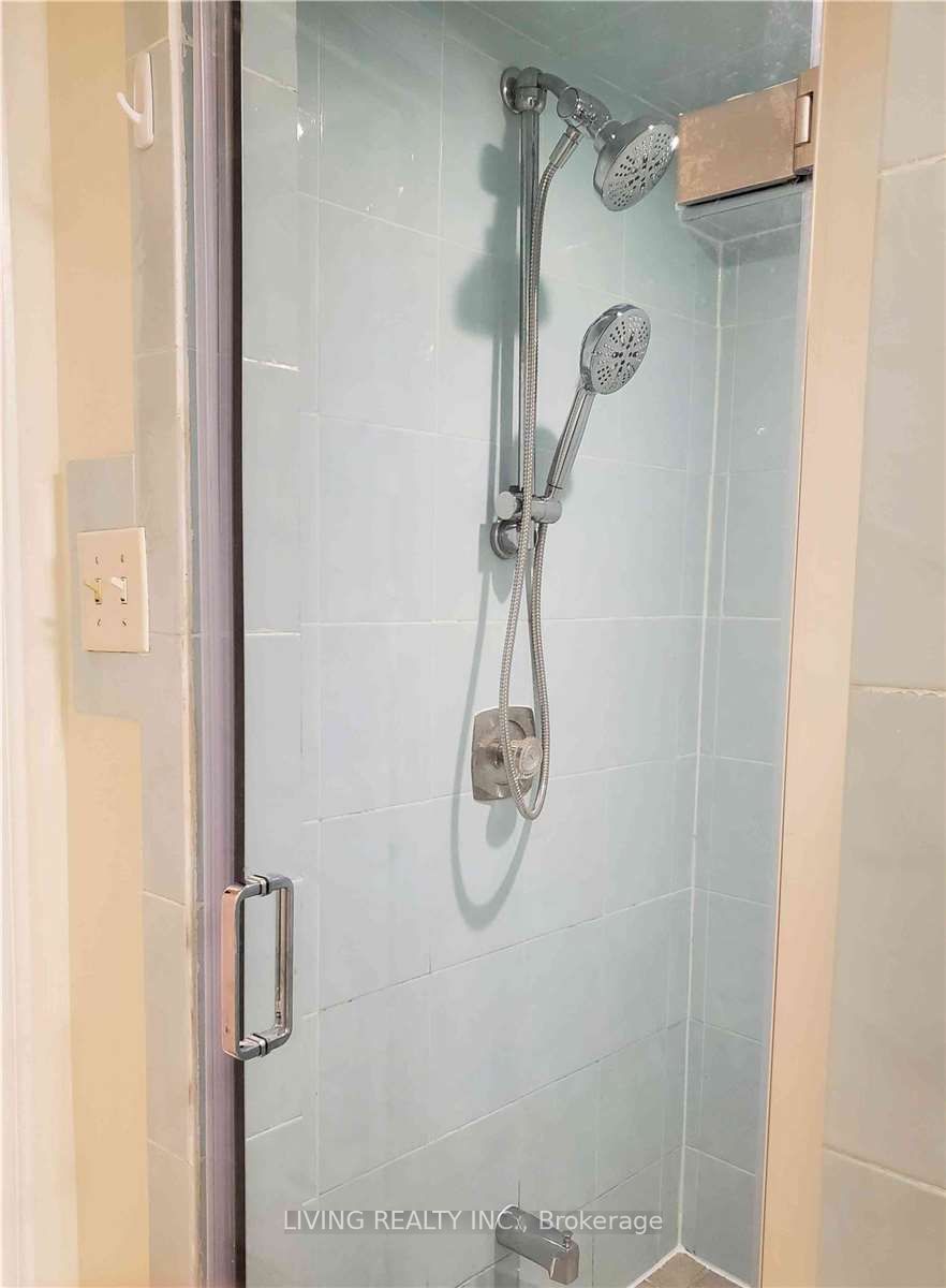 422 Marybay Cres Property Photo 8