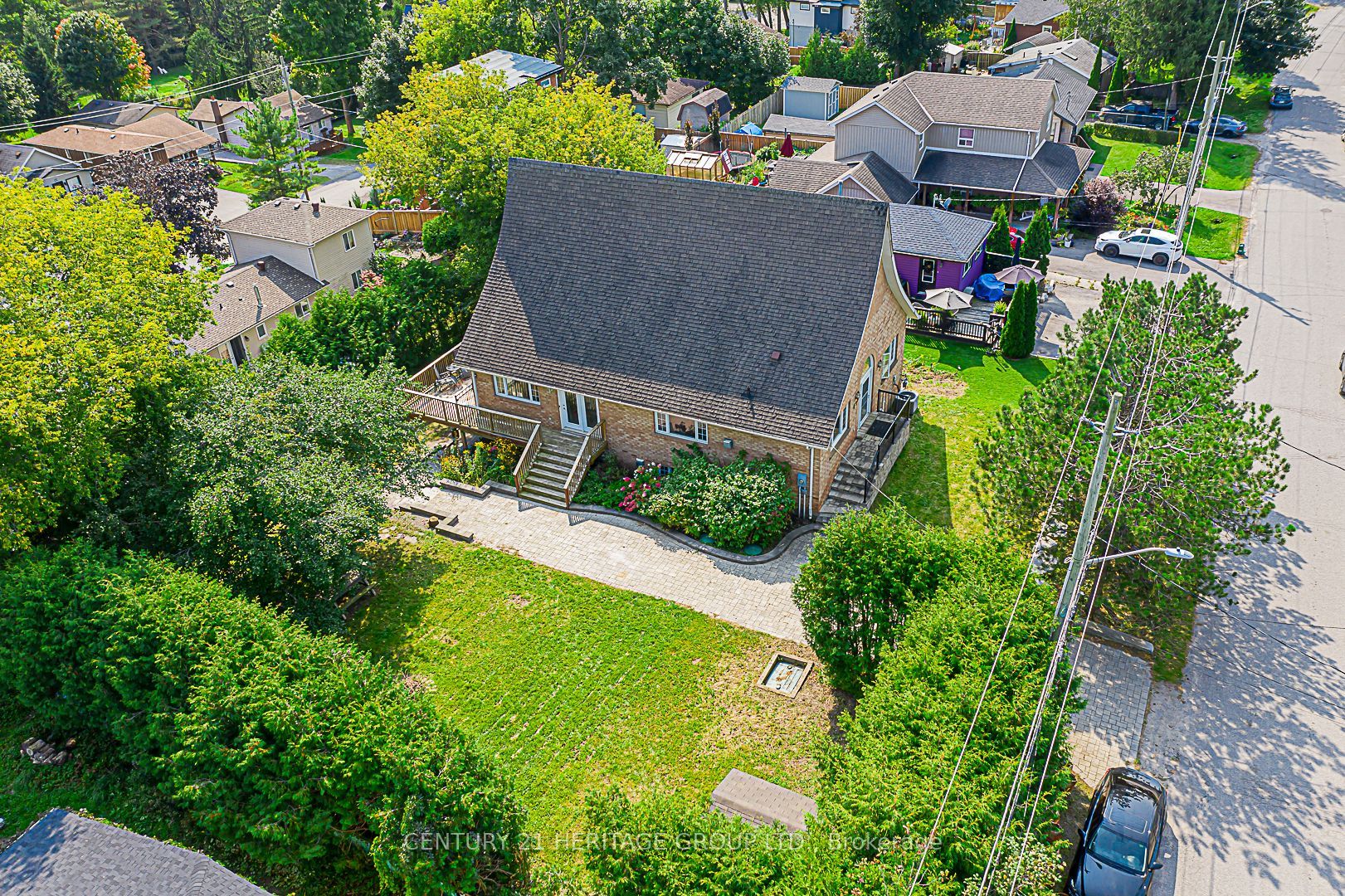 21 Windsor Dr N Property Photo 12